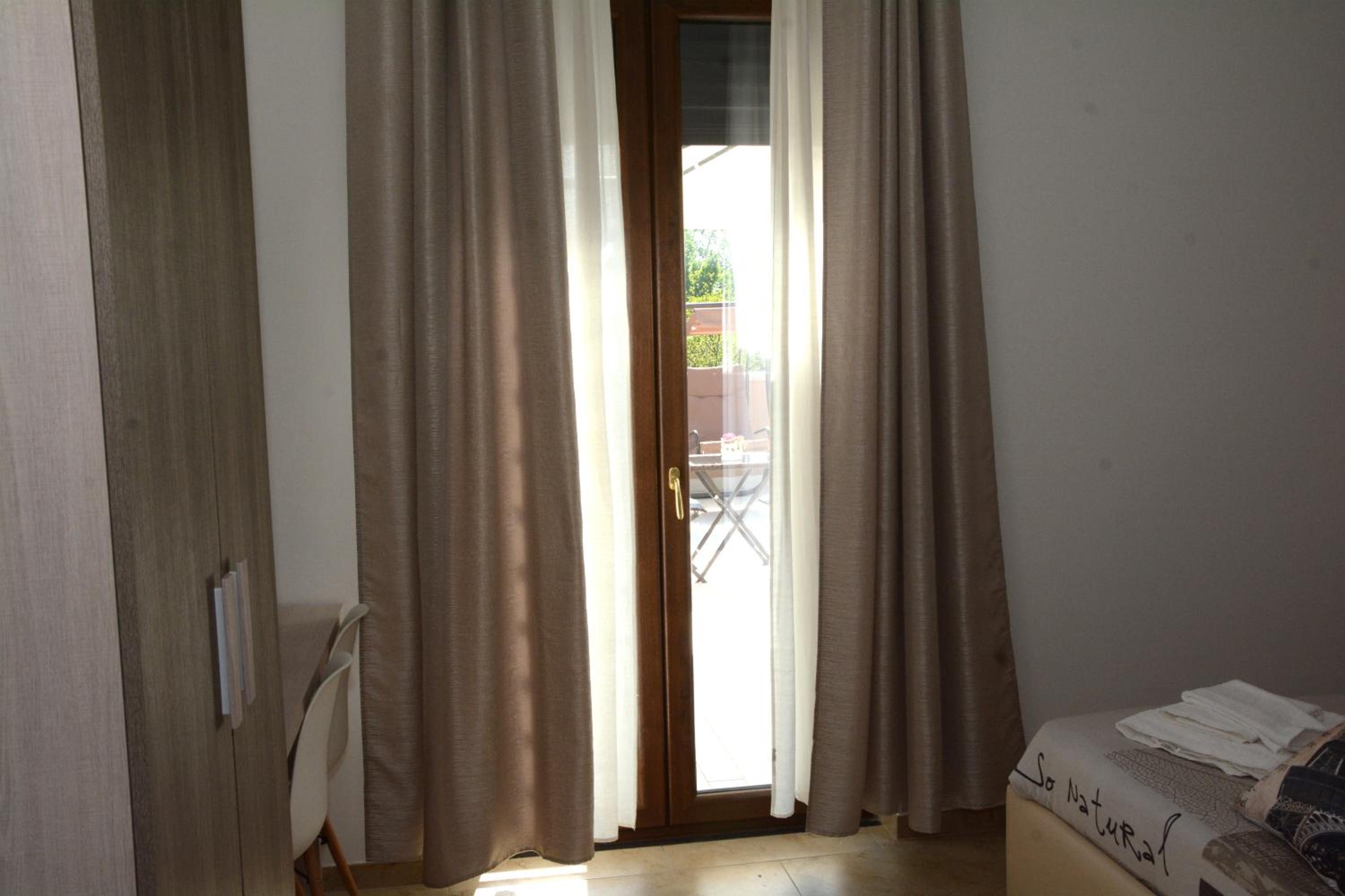 Double Room with Extra Bed photo 1