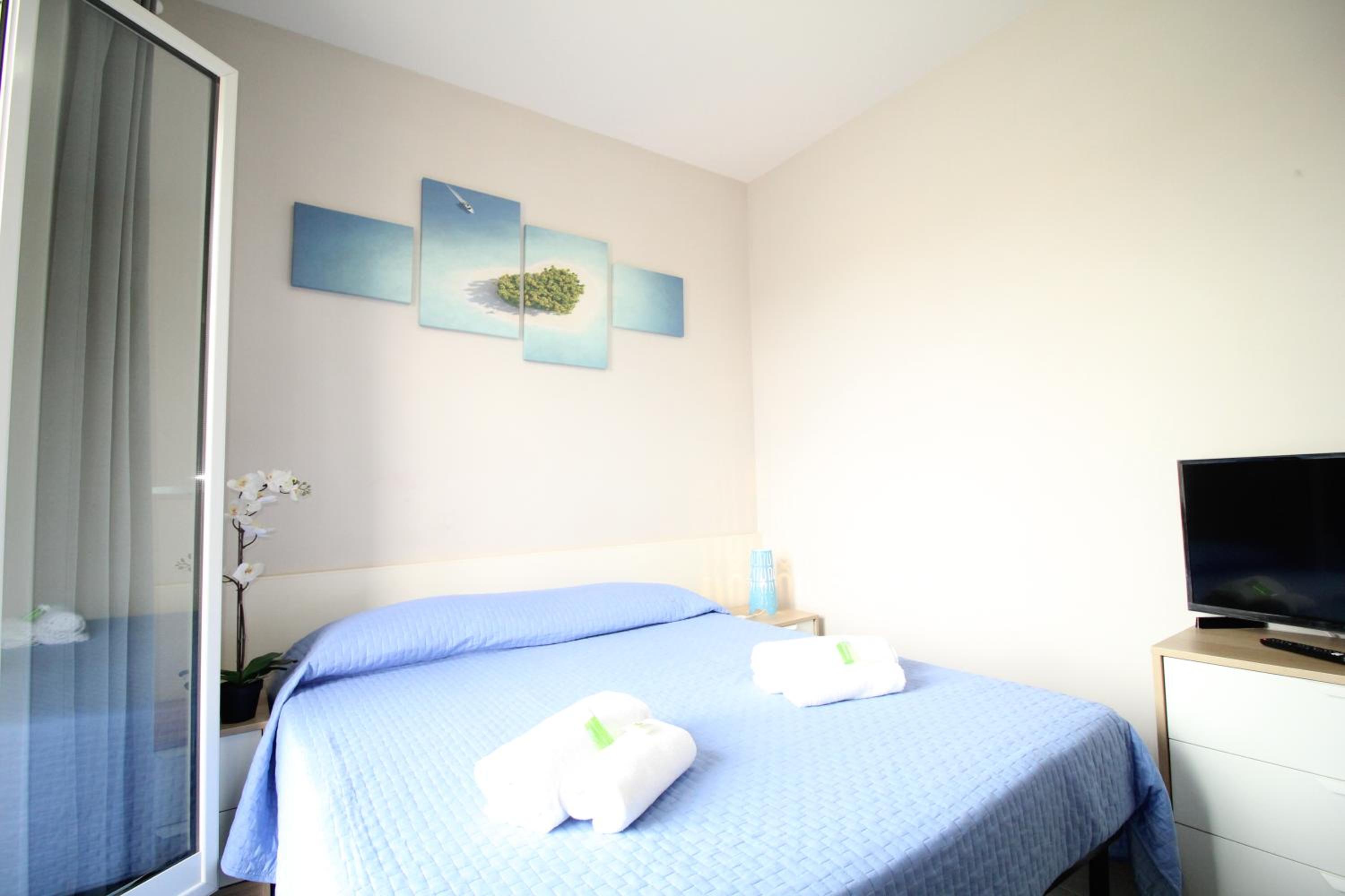 Apartment with Terrace photo 3