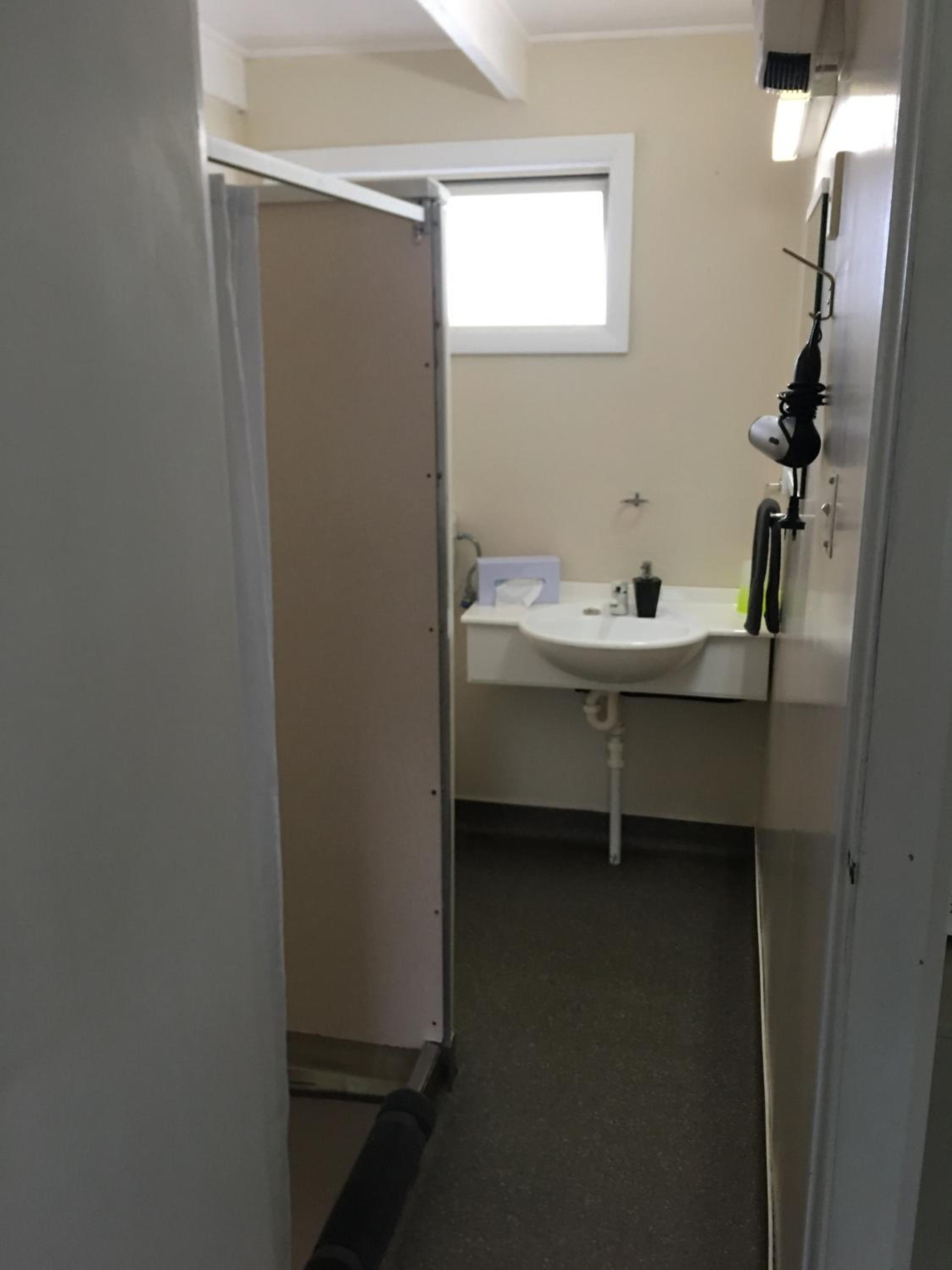 Budget Studio - Photo 2