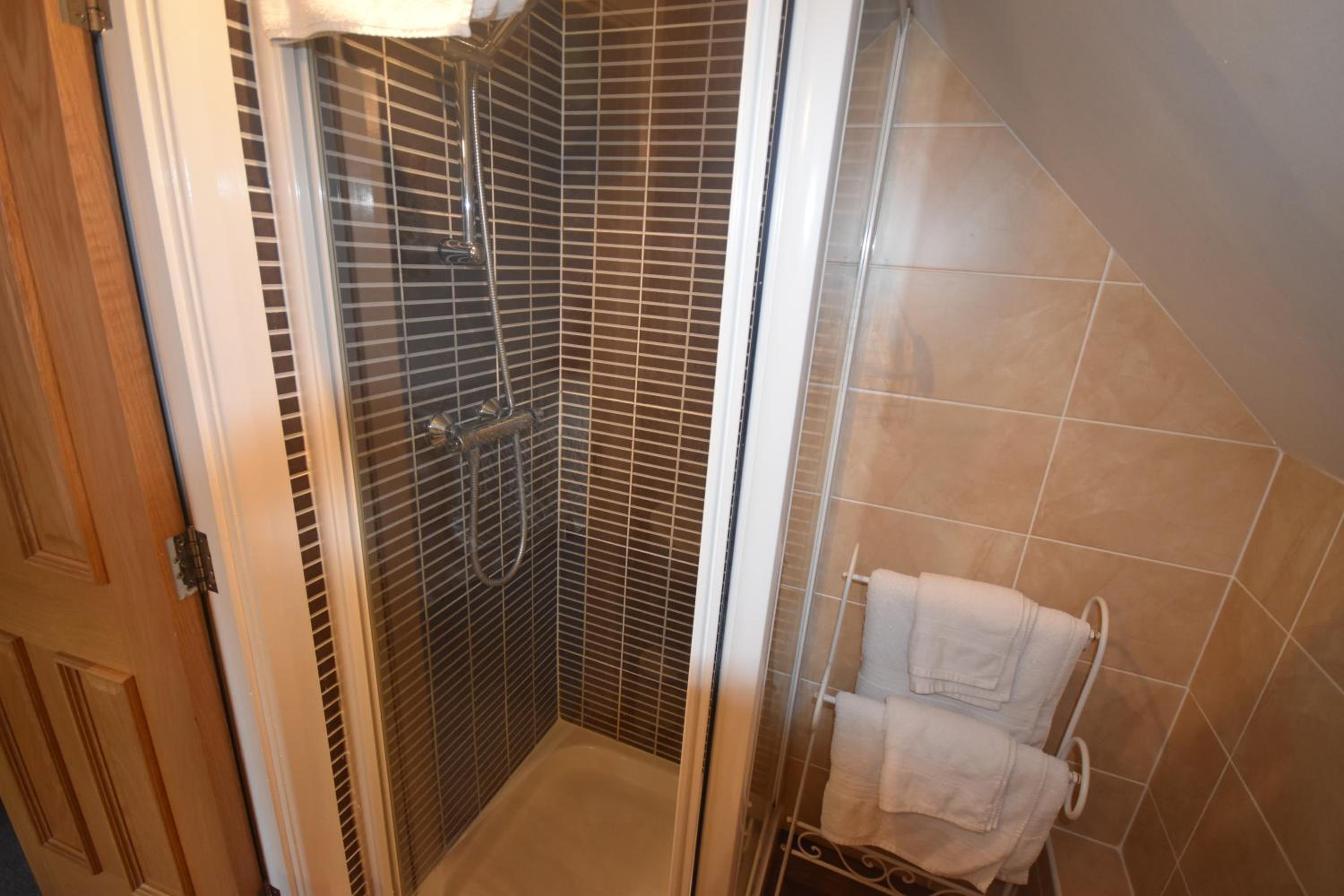 Twin Room - Photo 6