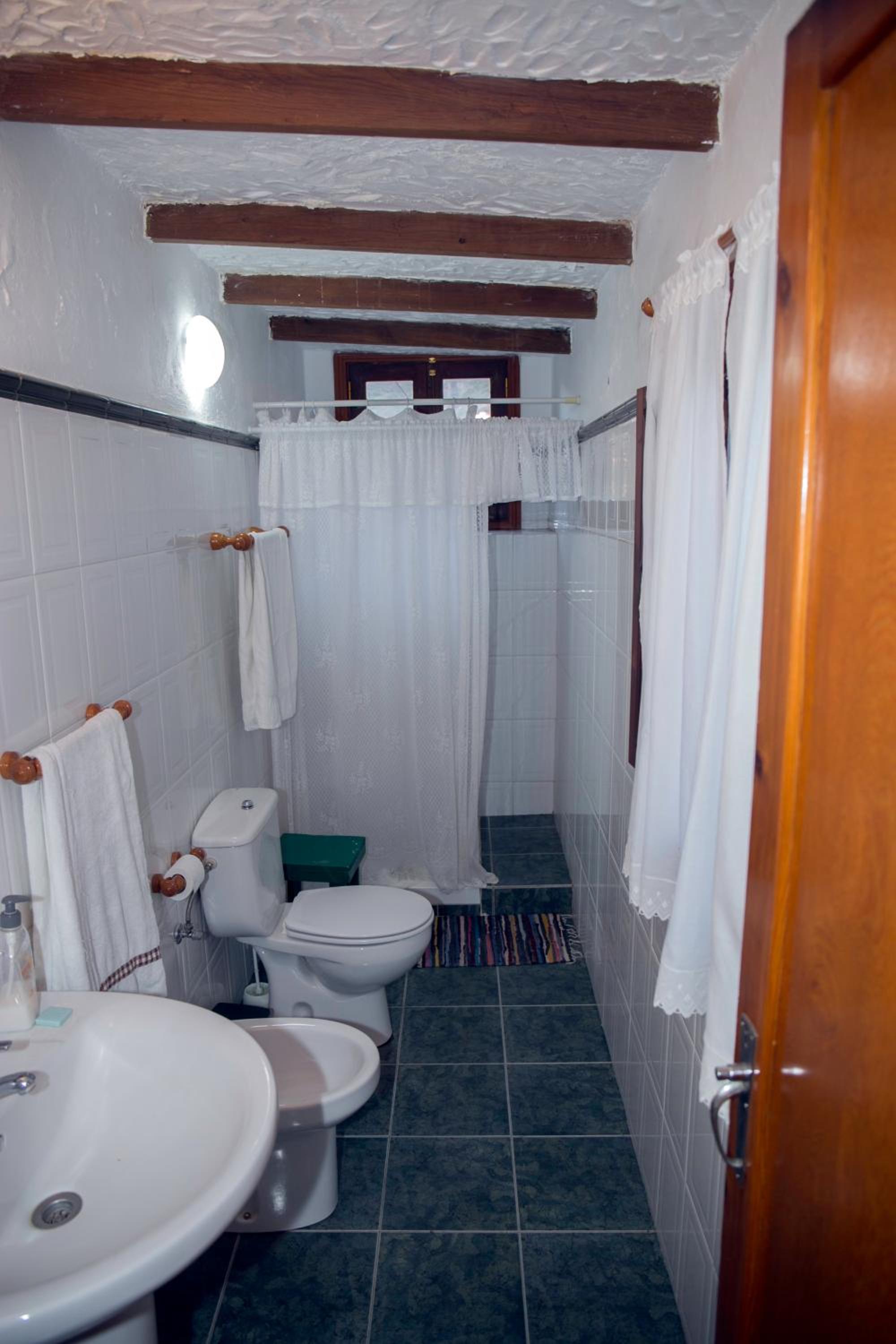 Two-Bedroom Apartment with Garden View photo 3