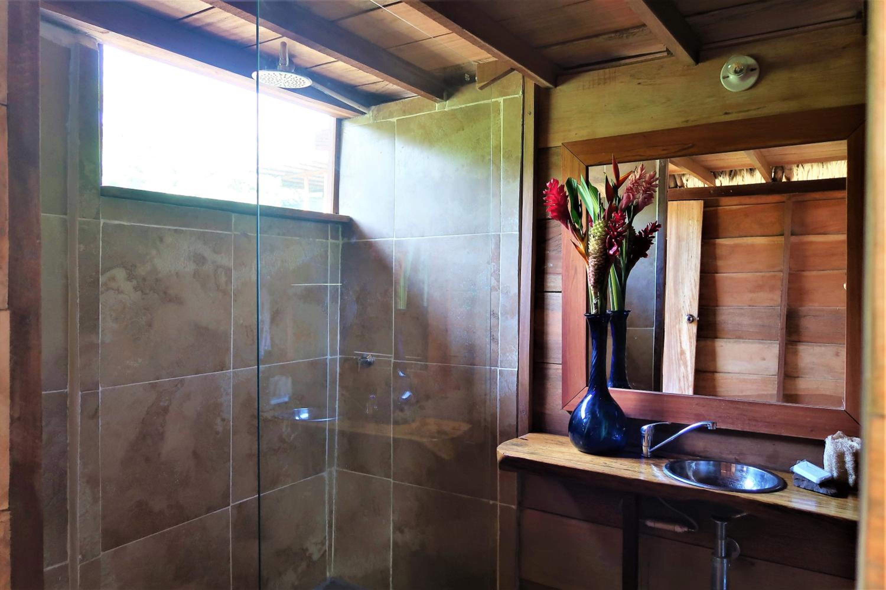 Quadruple Room With Private Bathroom photo 3