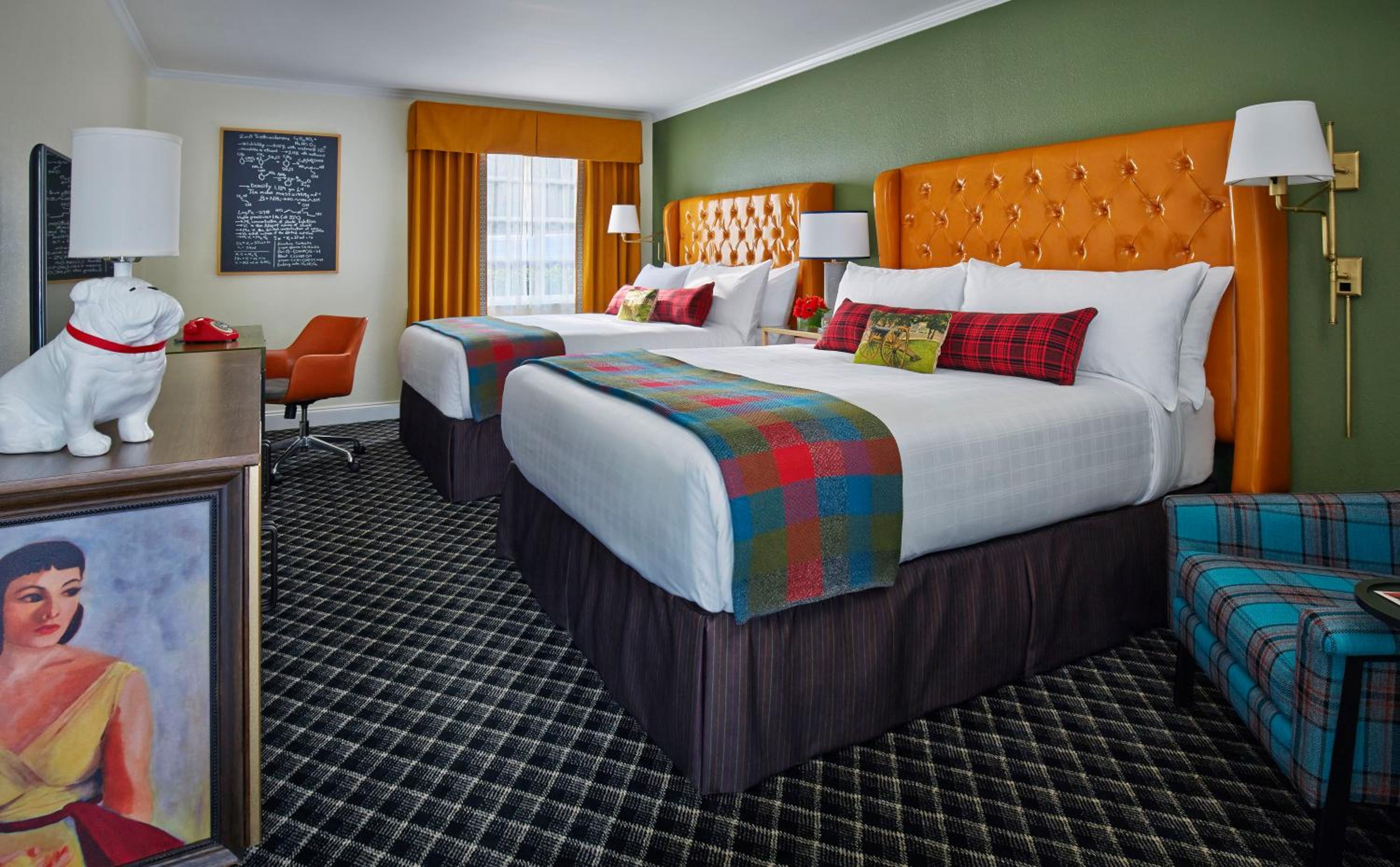 Queen Room with Two Queen Beds photo 1