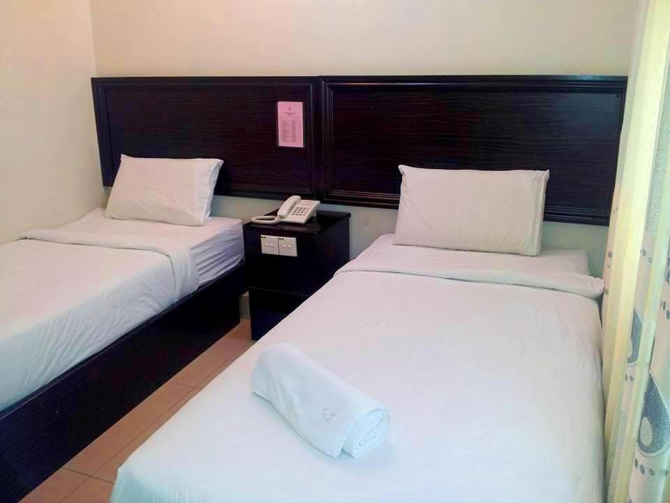 Standard Twin Room photo 2
