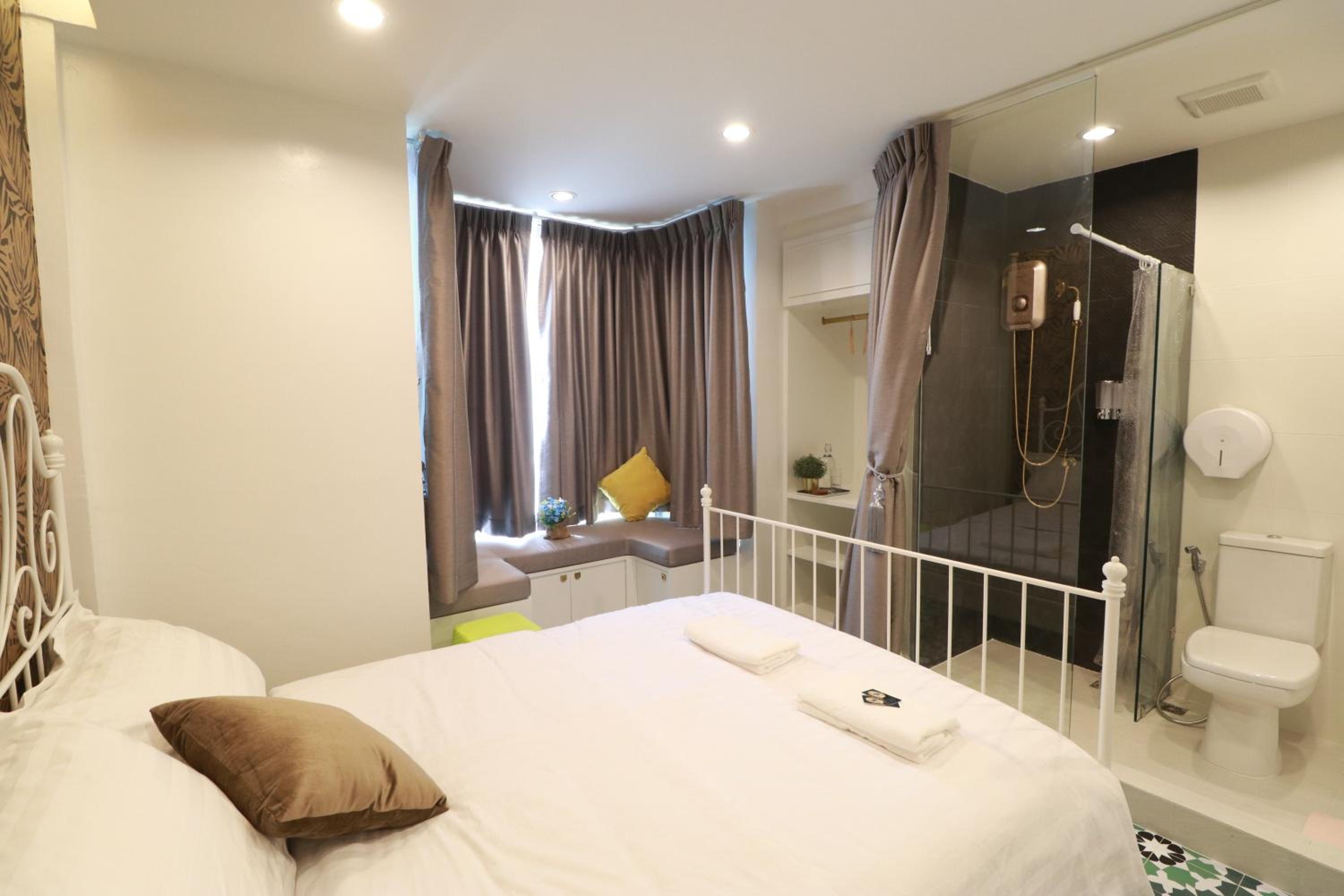 Deluxe Queen Room photo 3
