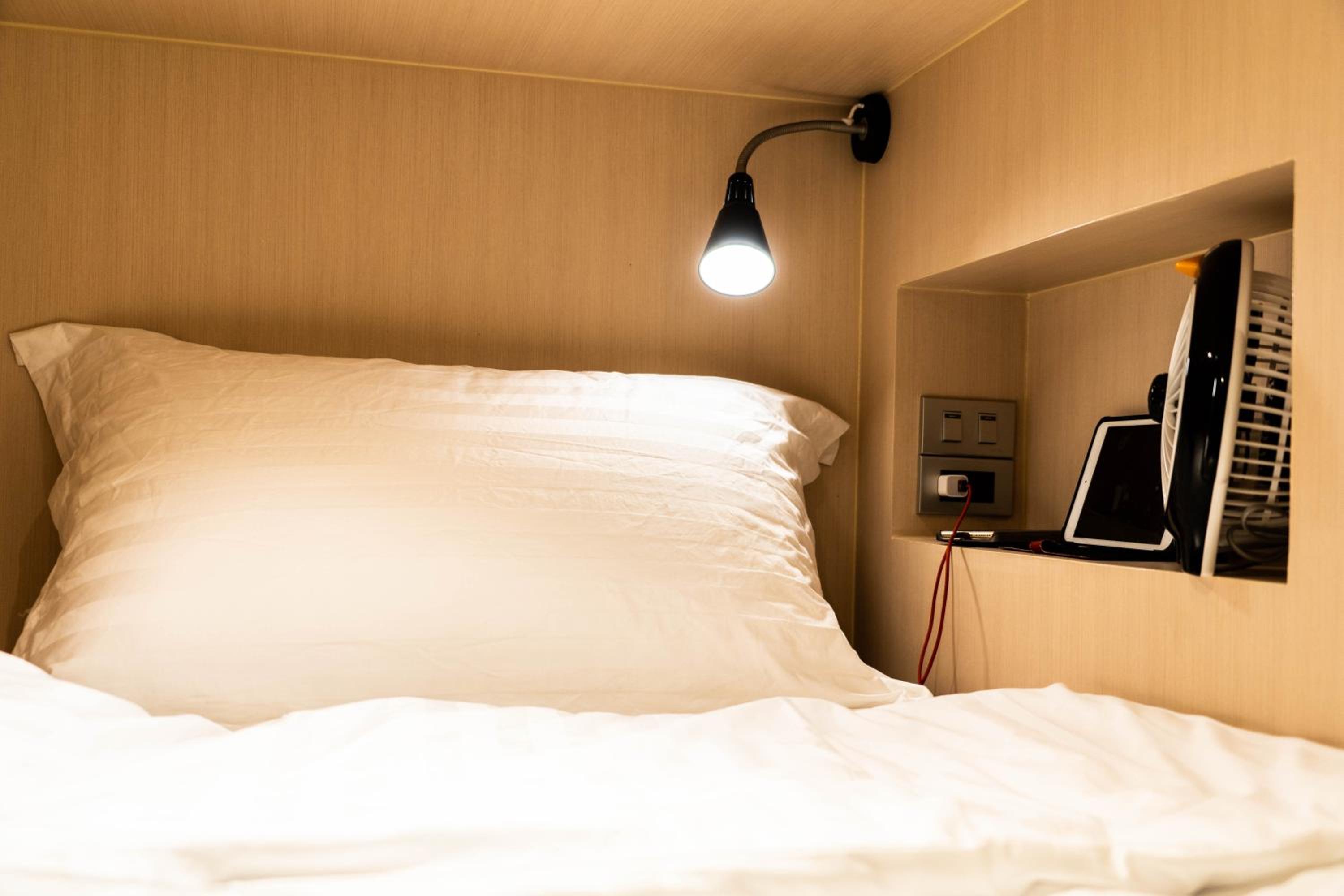 Bed in 4-Bed Female Dormitory Room photo 3