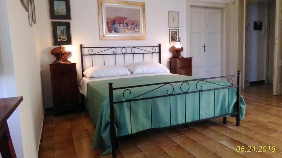Double Room with Private Bathroom - Photo 1