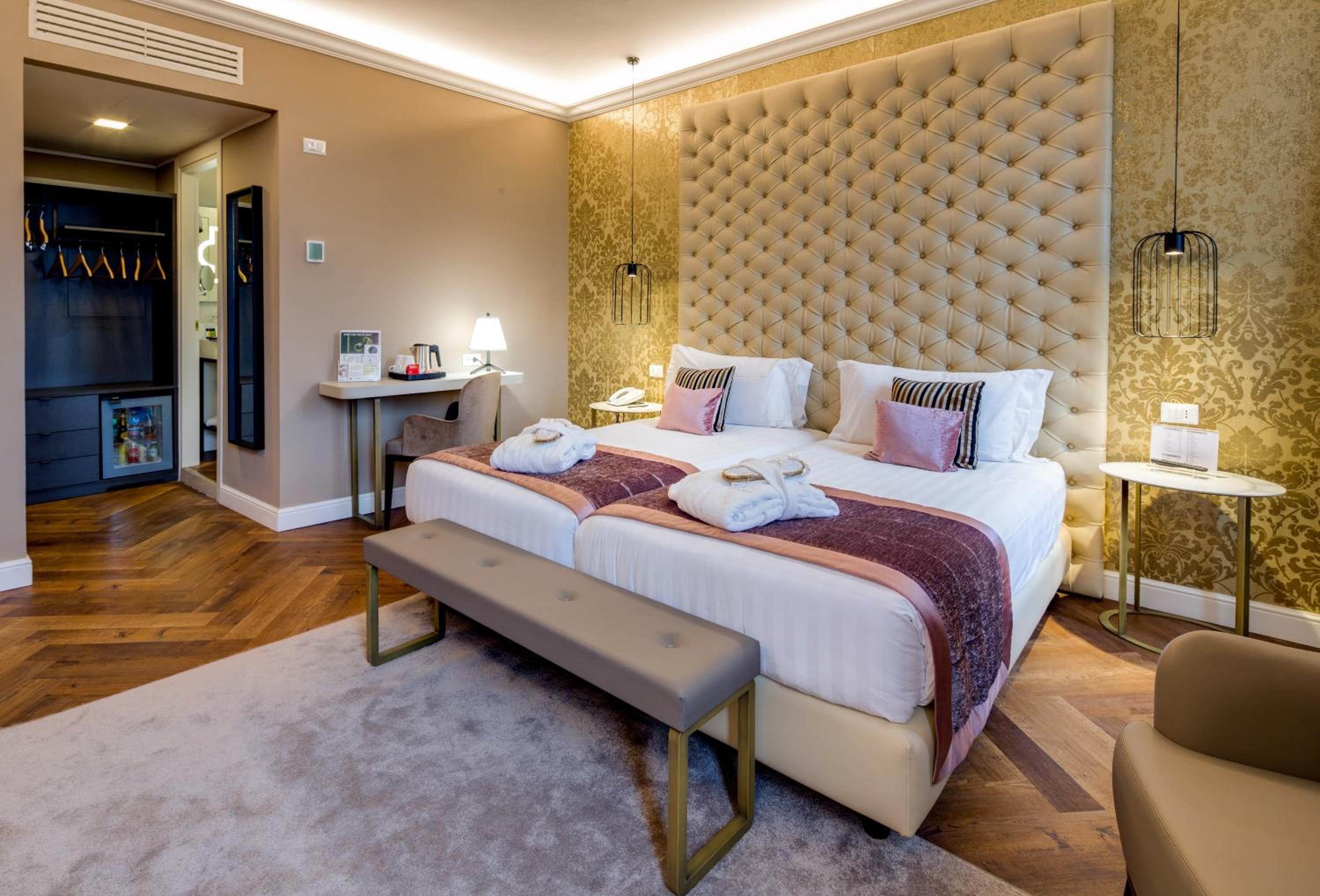 Junior Suite with Sofa Bed