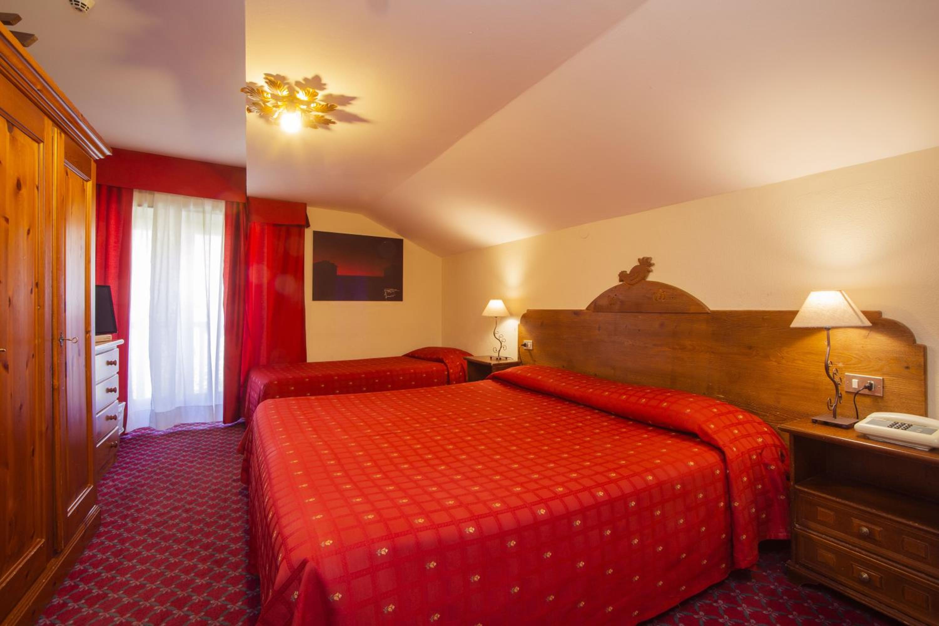 Classic Quadruple Room - Photo 3