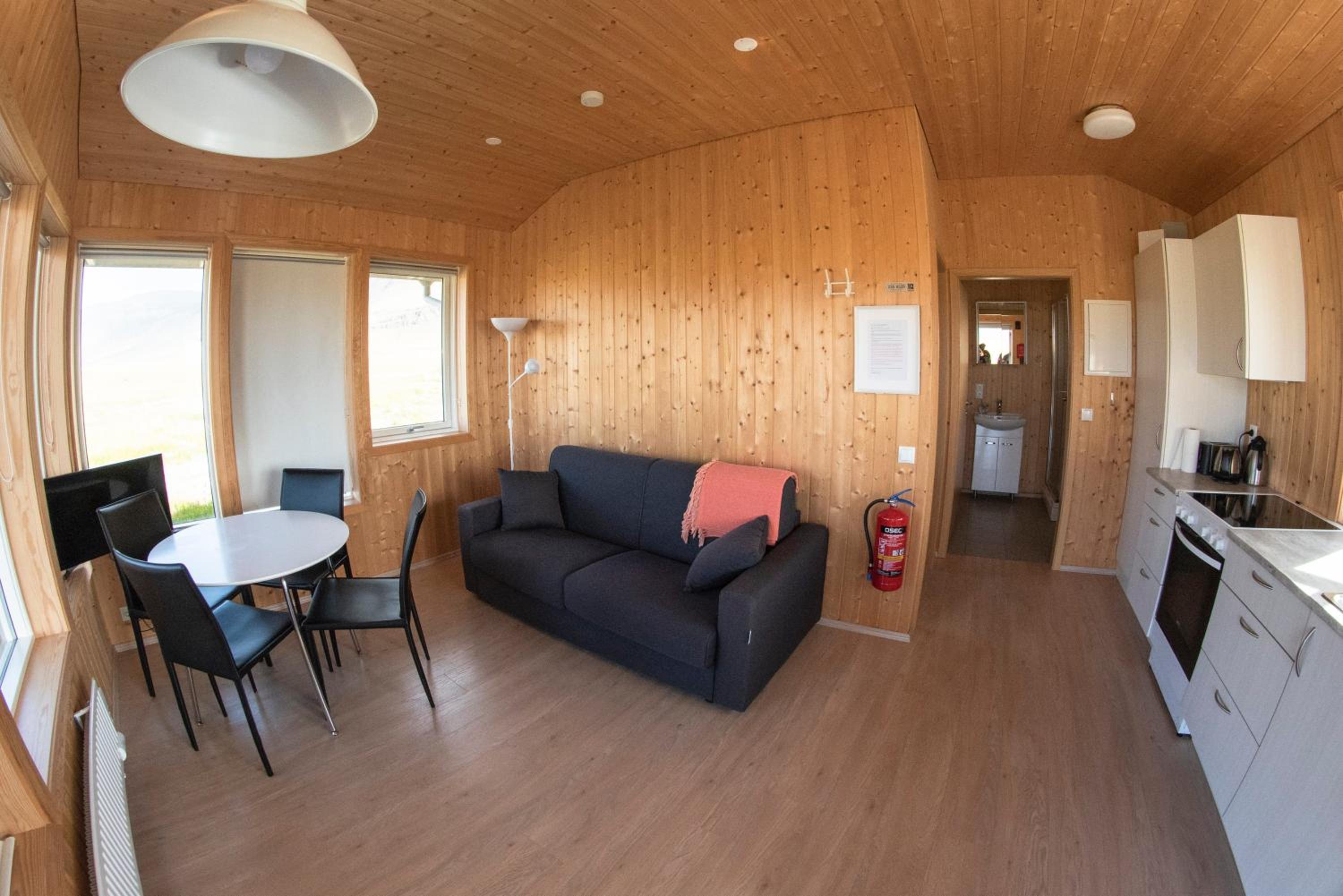 One-Bedroom House photo 1