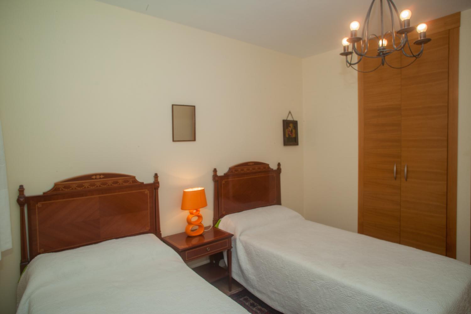 One-Bedroom Apartment - Photo 9