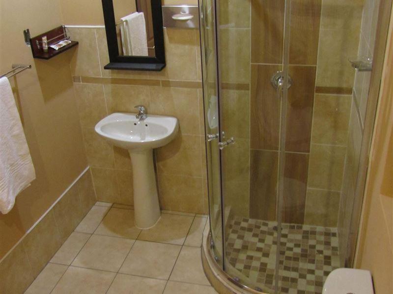 Double or Twin Room with Bathroom photo 1