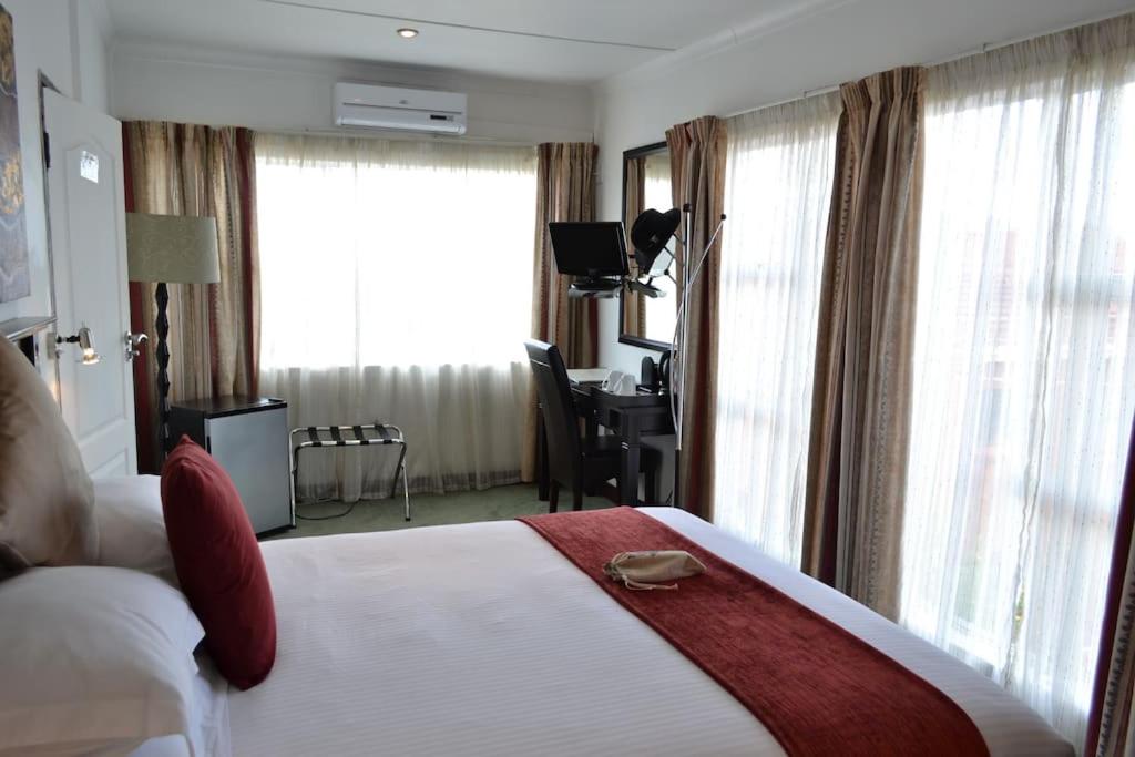 Deluxe Double Room with Shower photo 3
