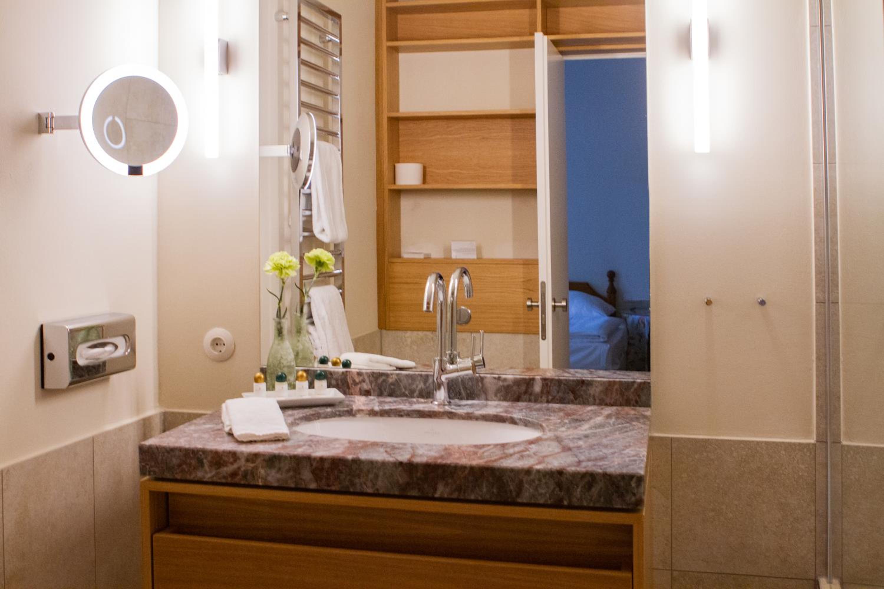 Superior Double Room - Photo 5