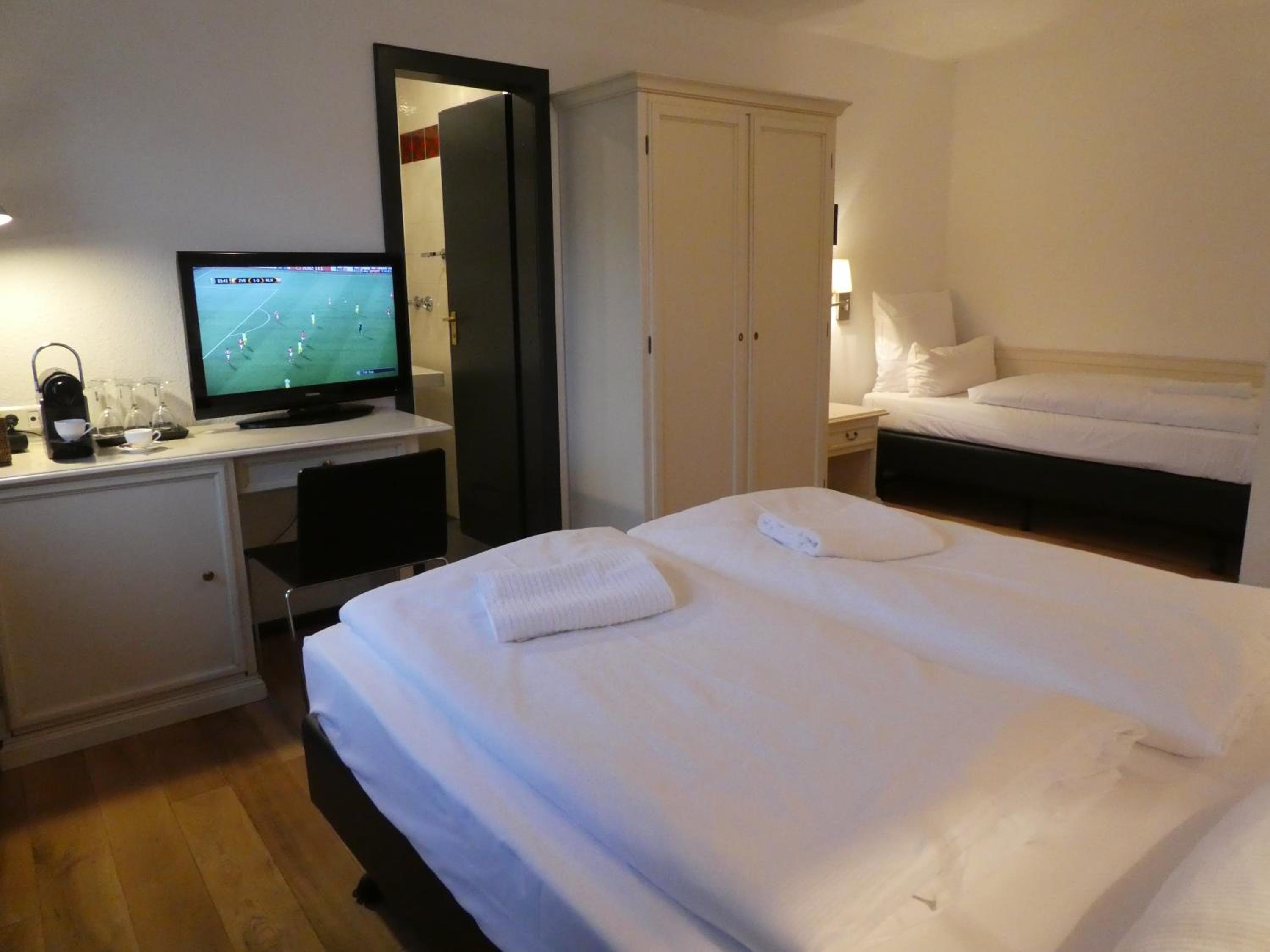 Triple Room - Photo 1