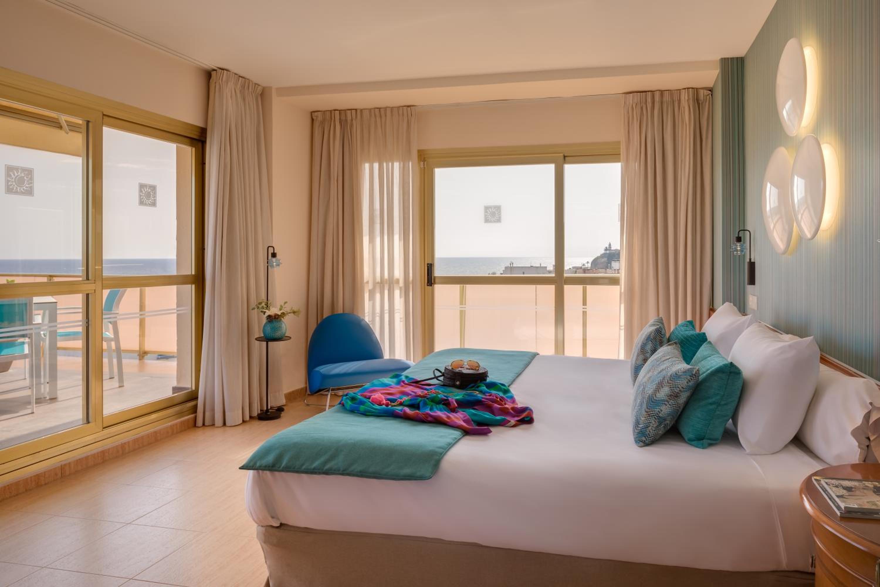 Superior Suite With Sea View photo 2