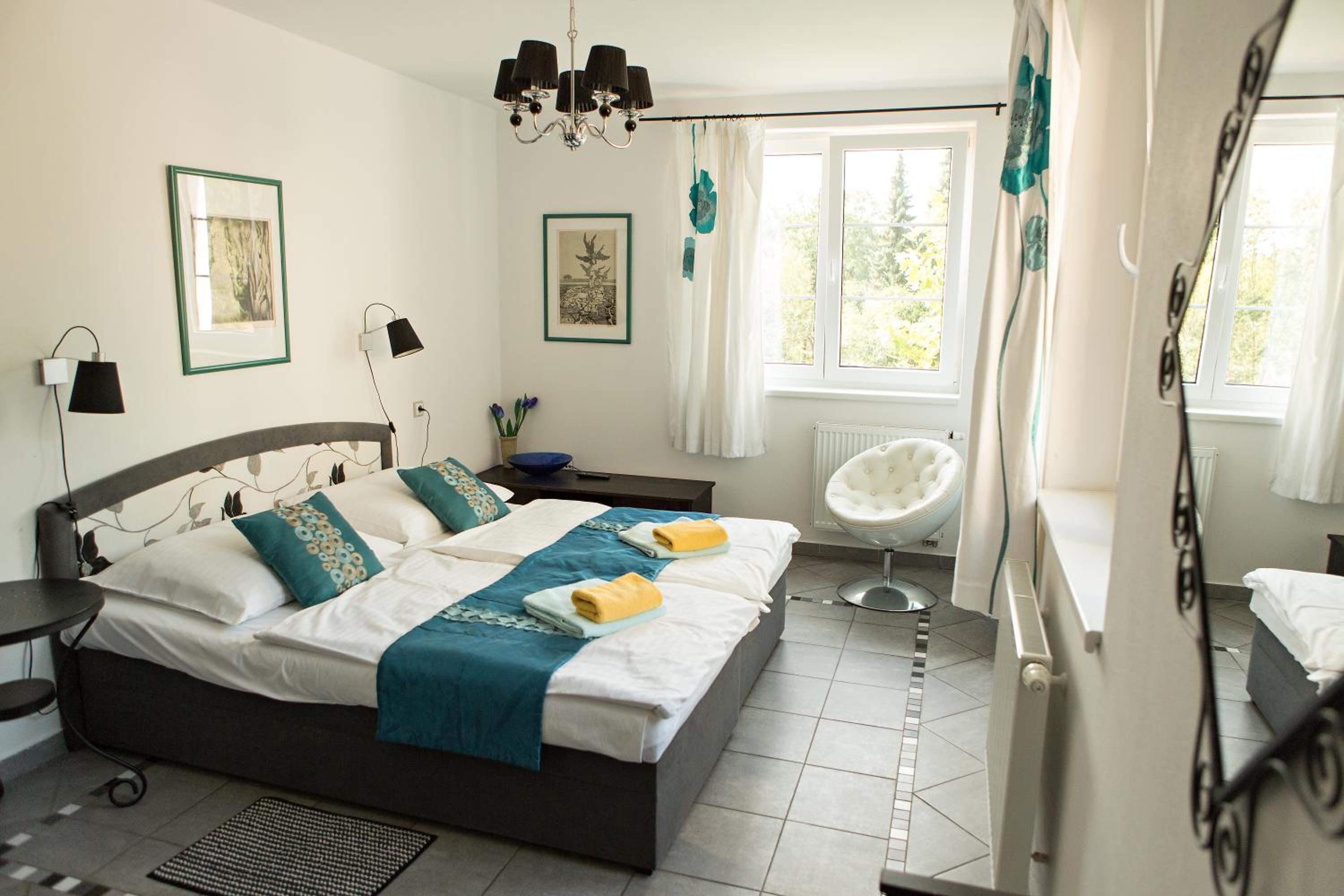 Large Double Room photo 1