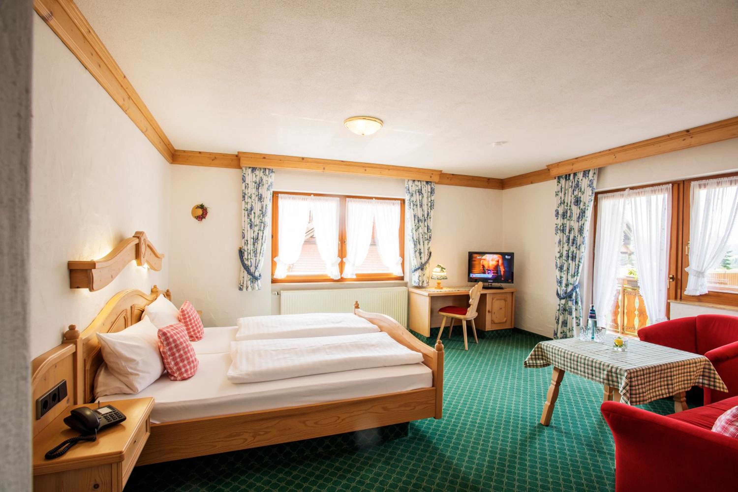 Double Room with Balcony photo 2