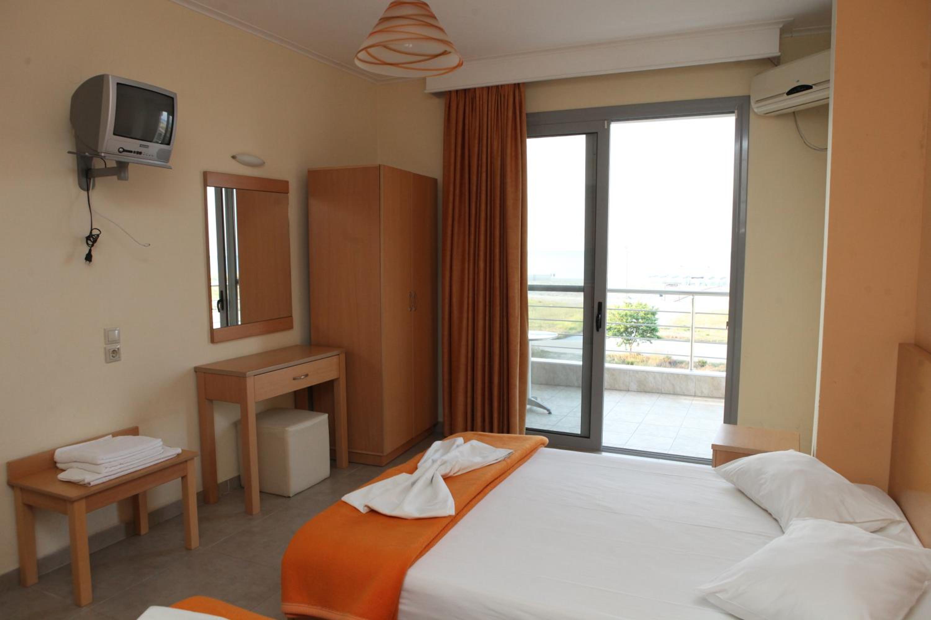 Comfort Triple Room with Shower
