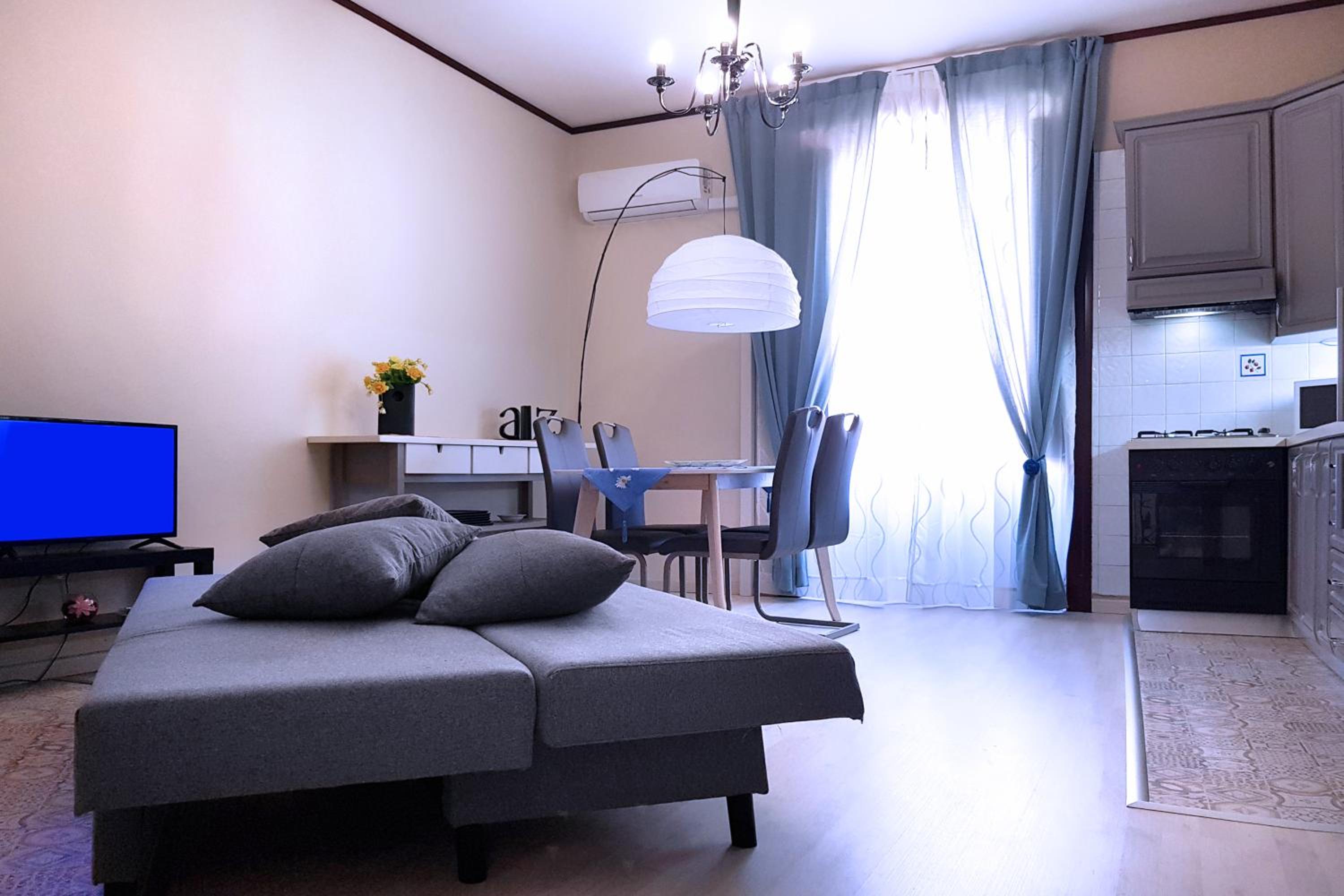 One-Bedroom House - Photo 1