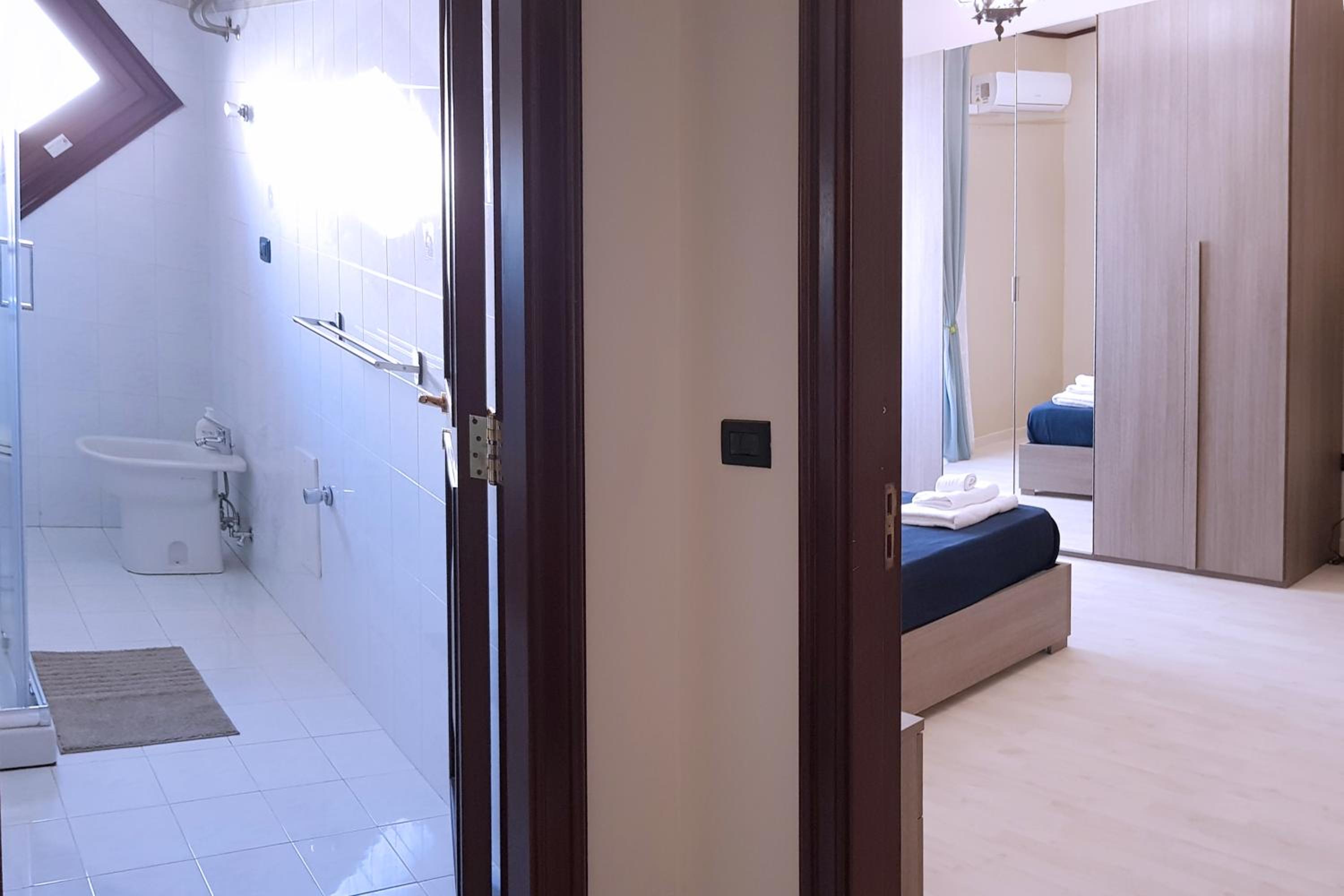 One-Bedroom House - Photo 9