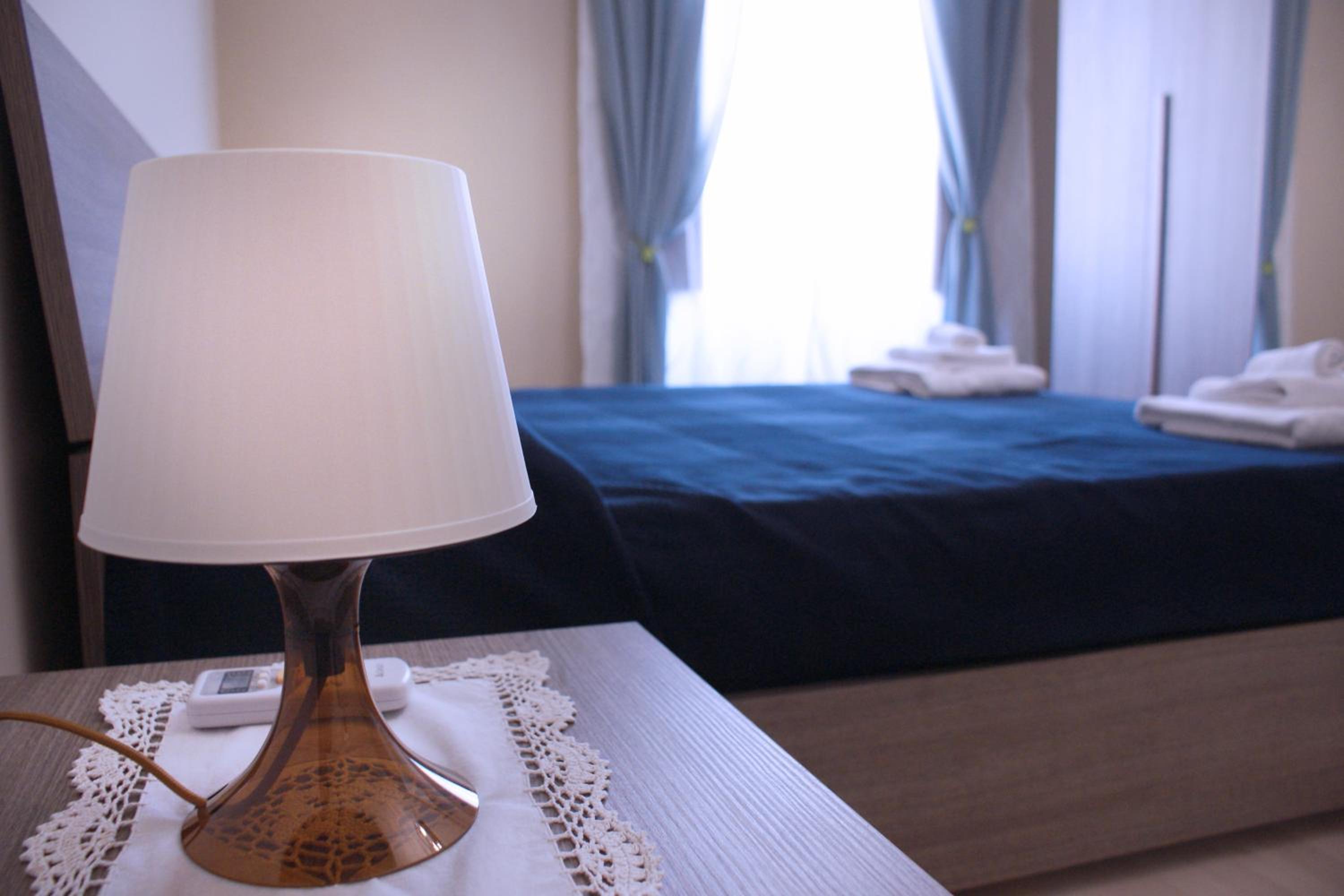 One-Bedroom House - Photo 6