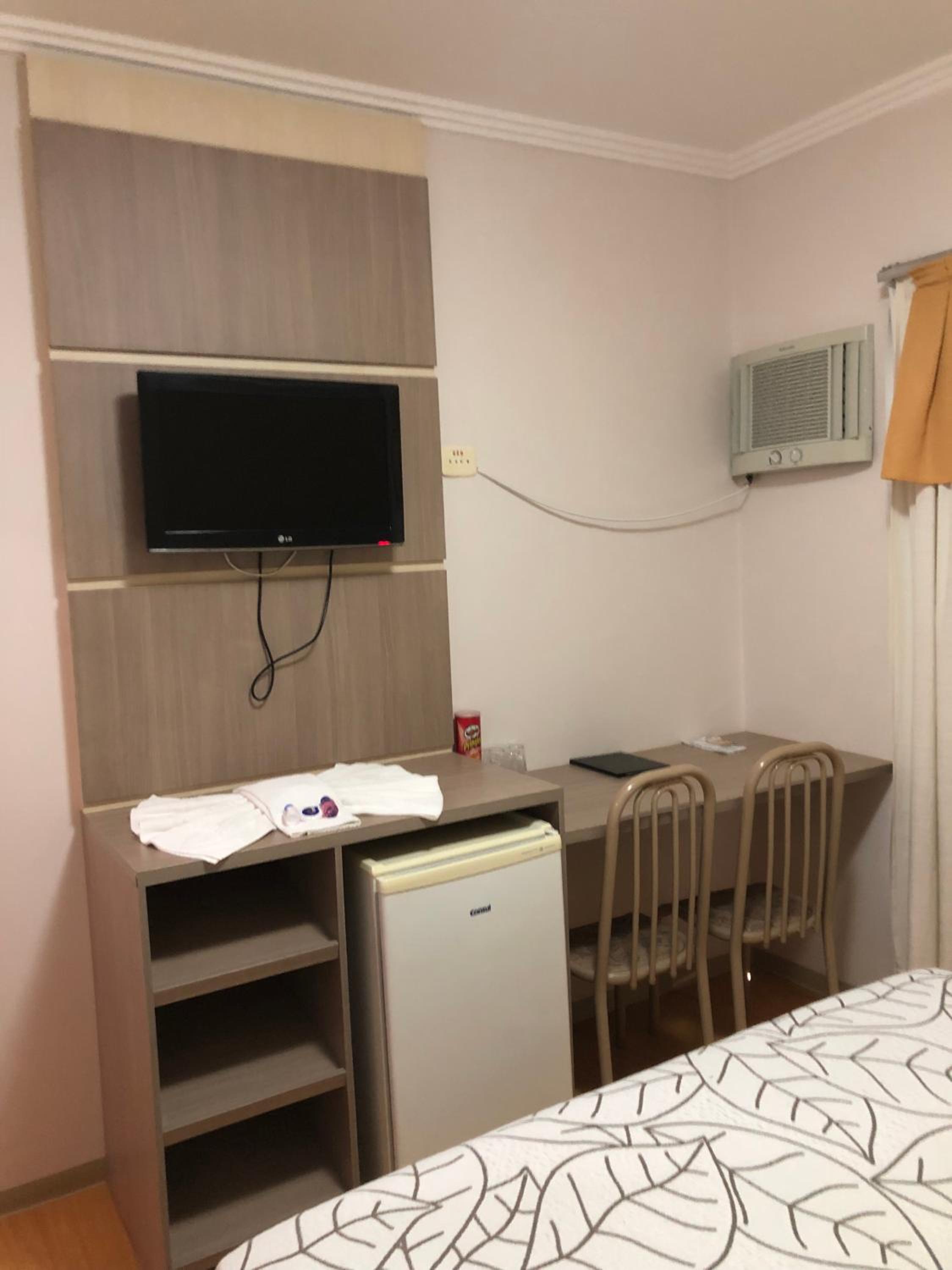 Deluxe Double or Twin Room with Spa Bath photo 3