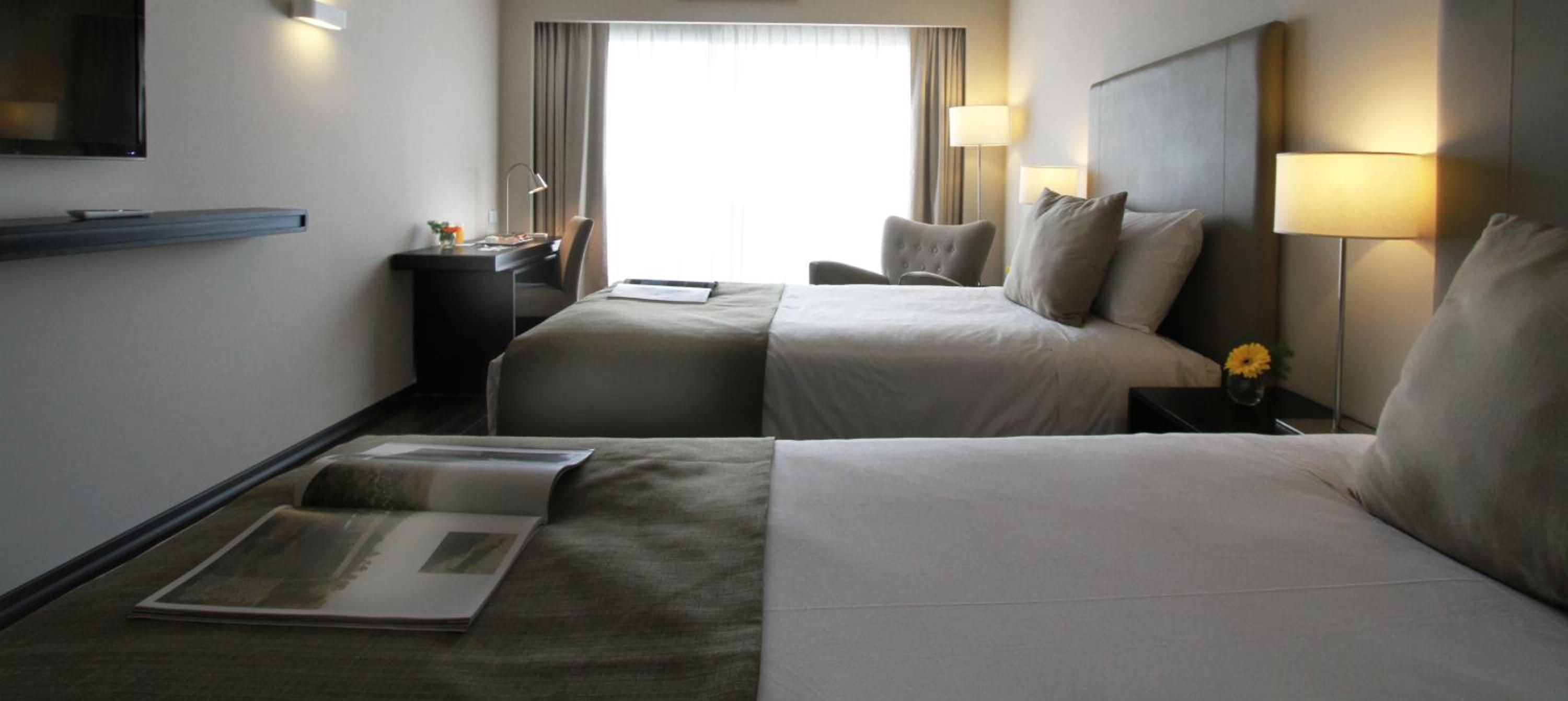 Classic Triple Room thumbnail 5