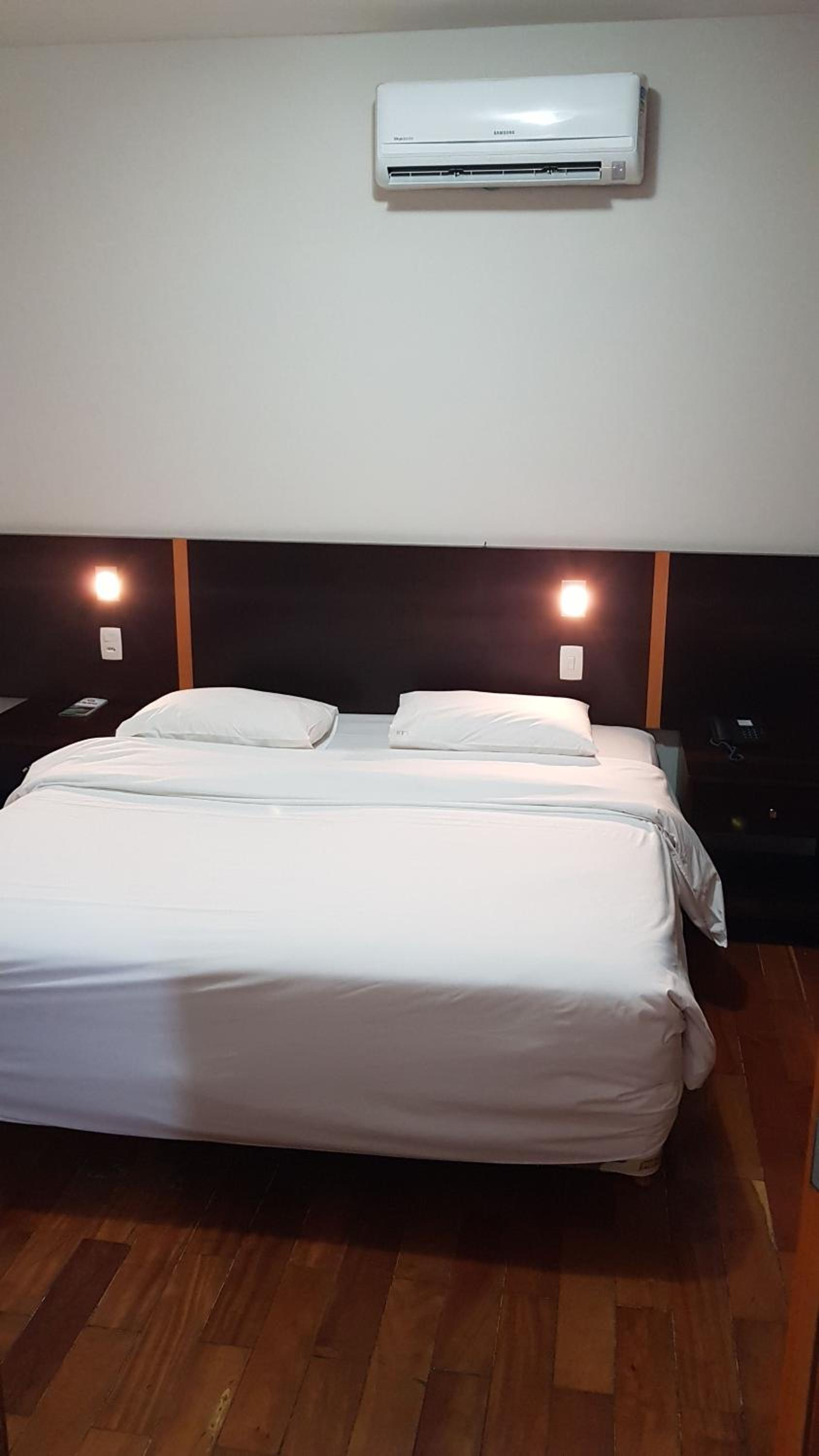 Deluxe Apartment photo 2