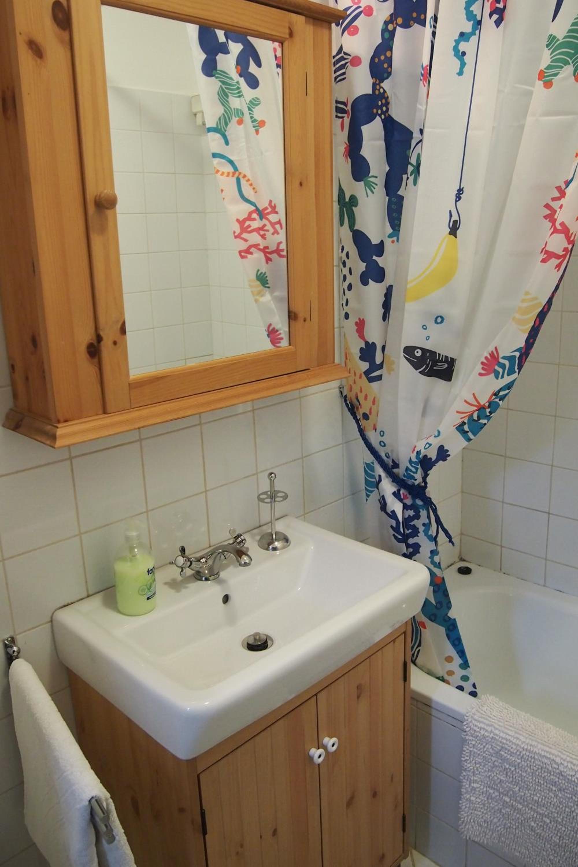 Two-Bedroom Apartment - Photo 3