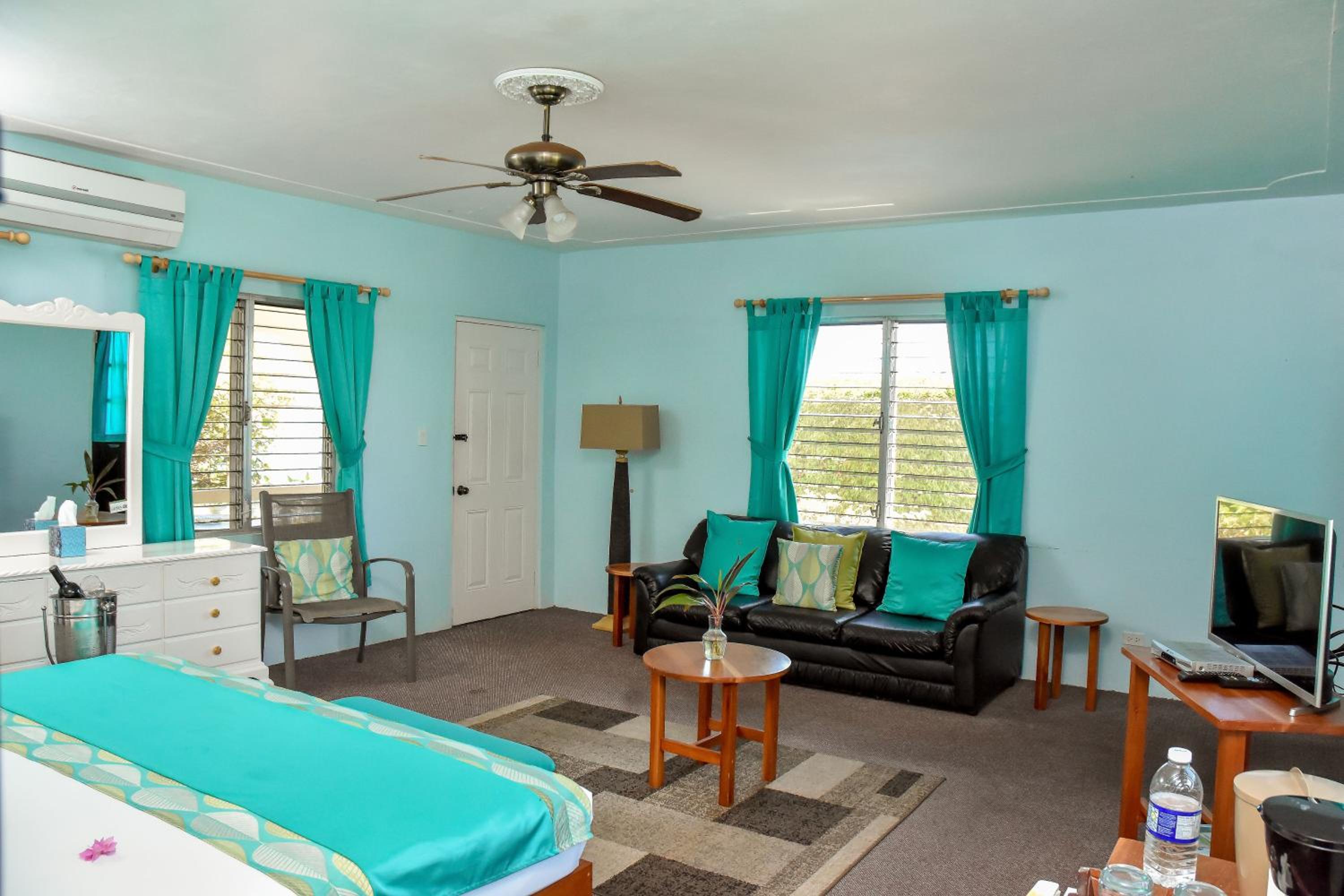 Deluxe Double Room with Sea View photo 2