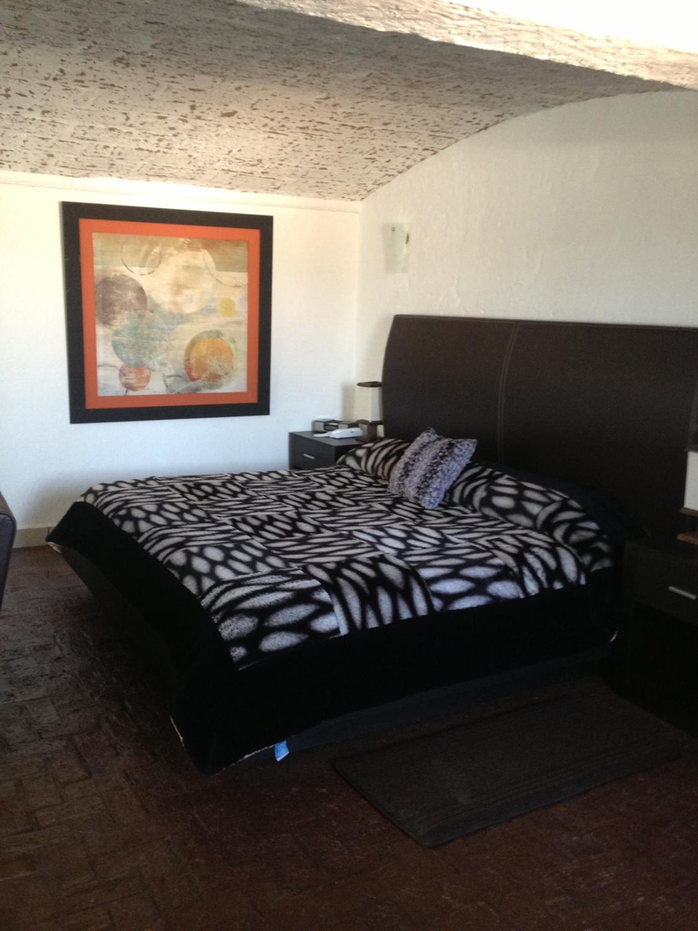 Superior King Suite photo 1