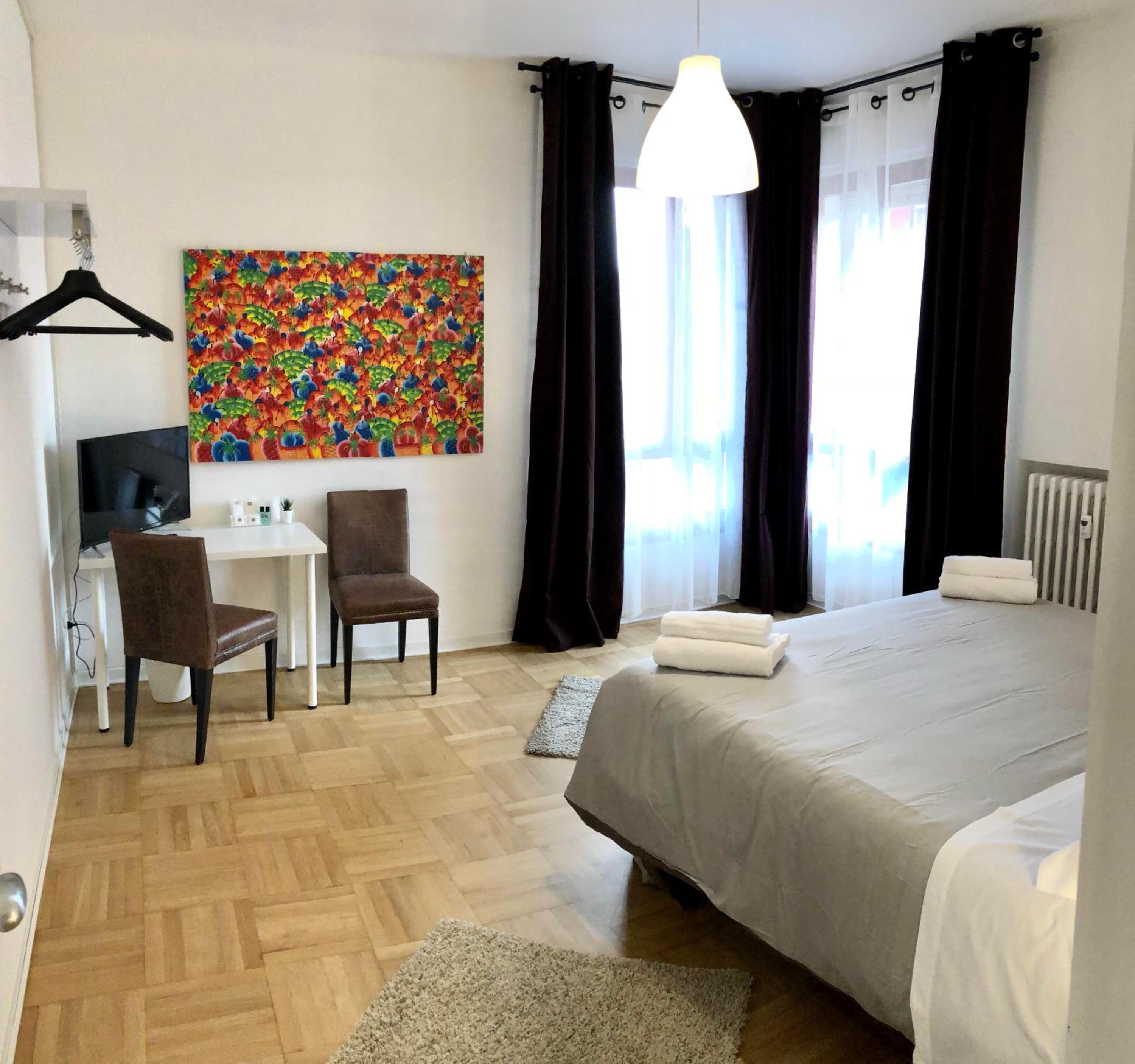 Standard Double Room With Shared Bathroom