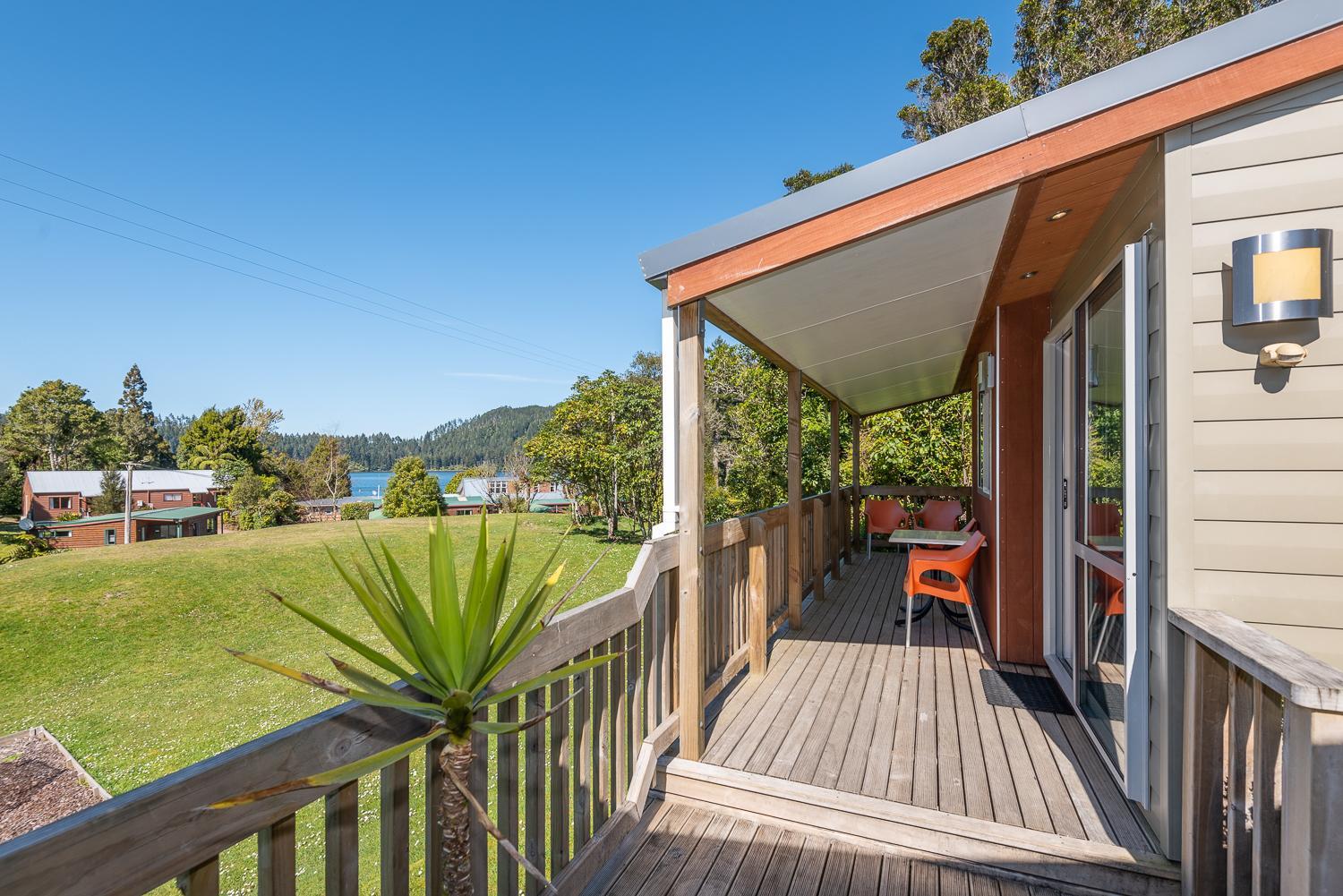 Lake View Cabin with Kitchenette thumbnail 5