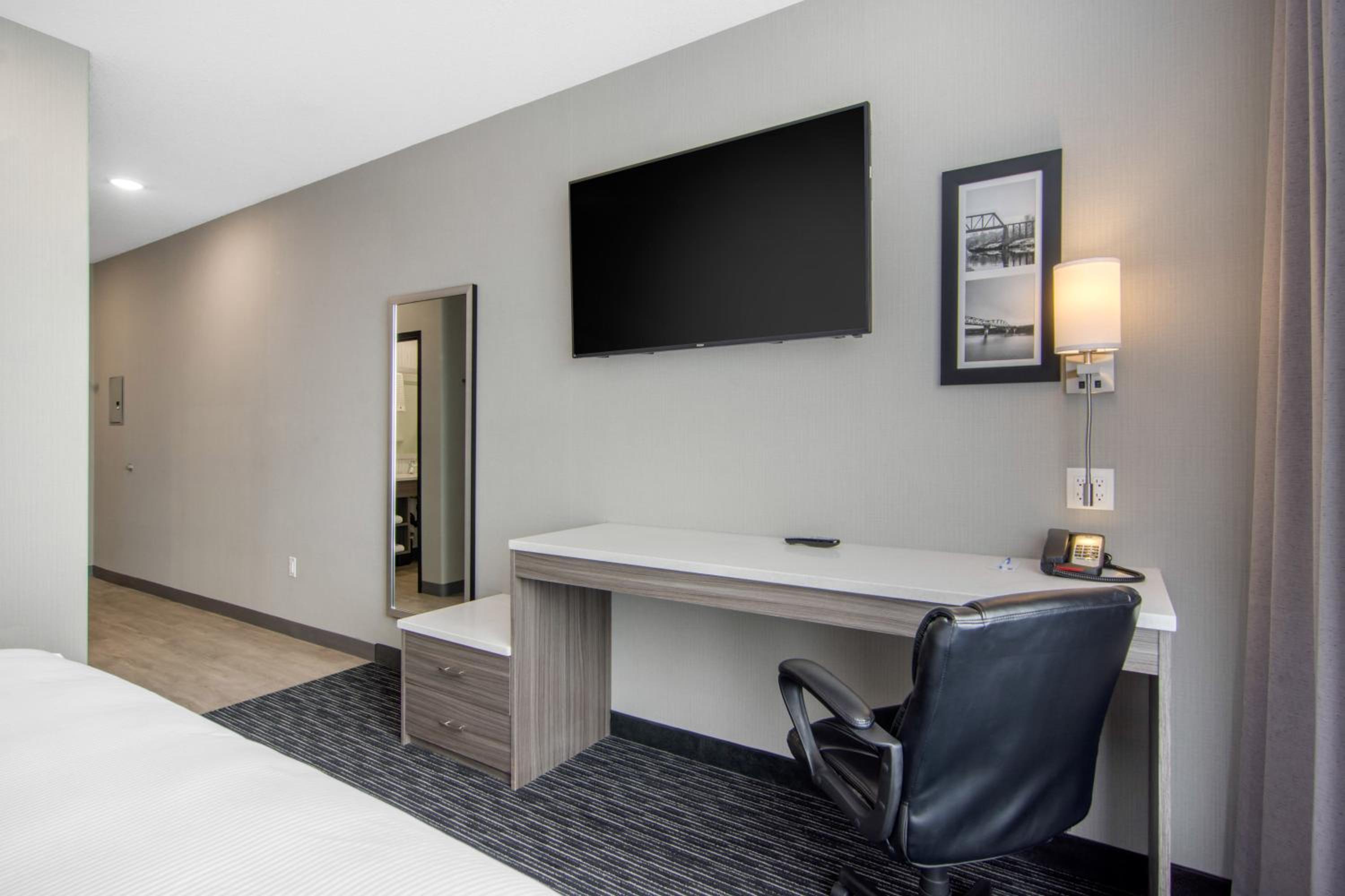 King Room - Non-Smoking photo 1
