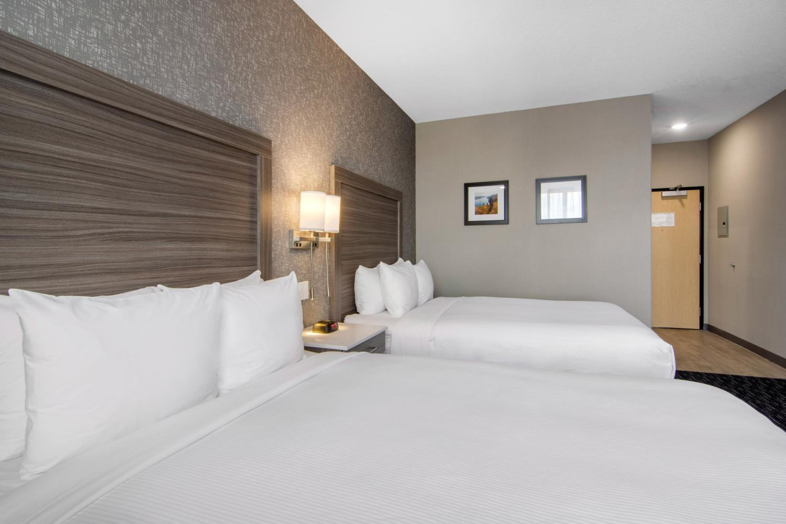 Queen Room with Two Queen Beds