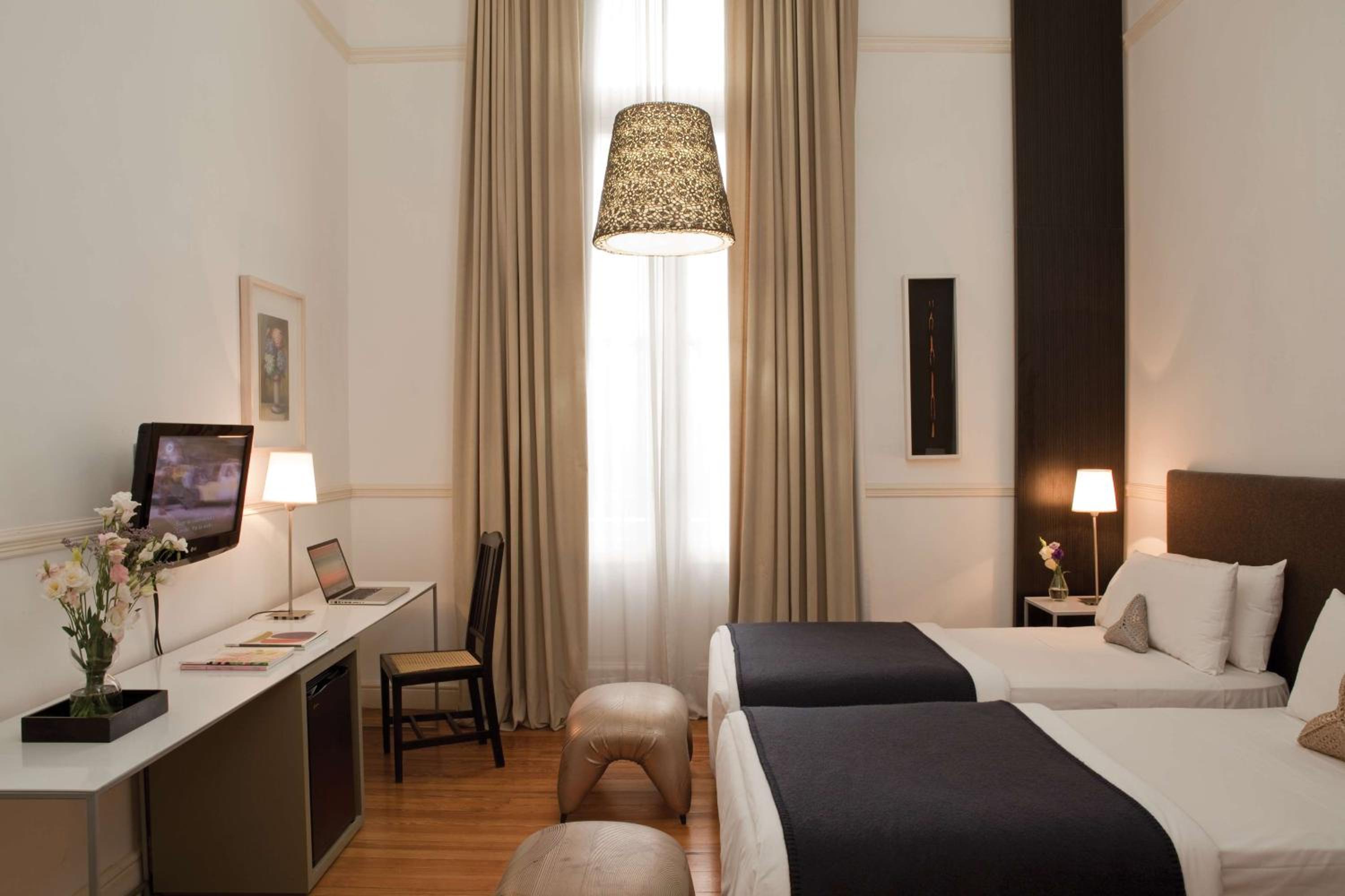 Superior Twin Room with Two Twin Beds - Non-Smoking