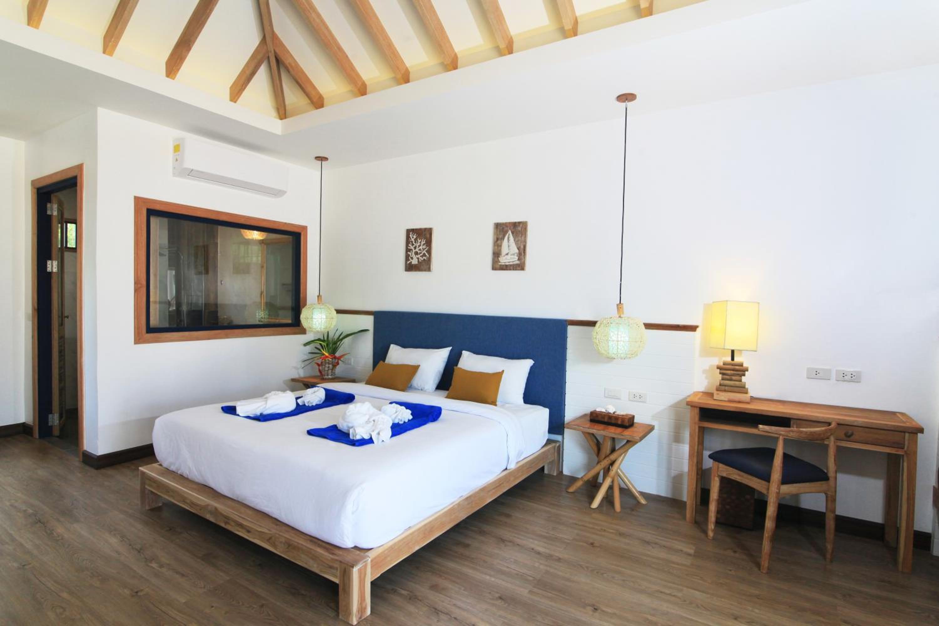 Deluxe Villa - Photo 13