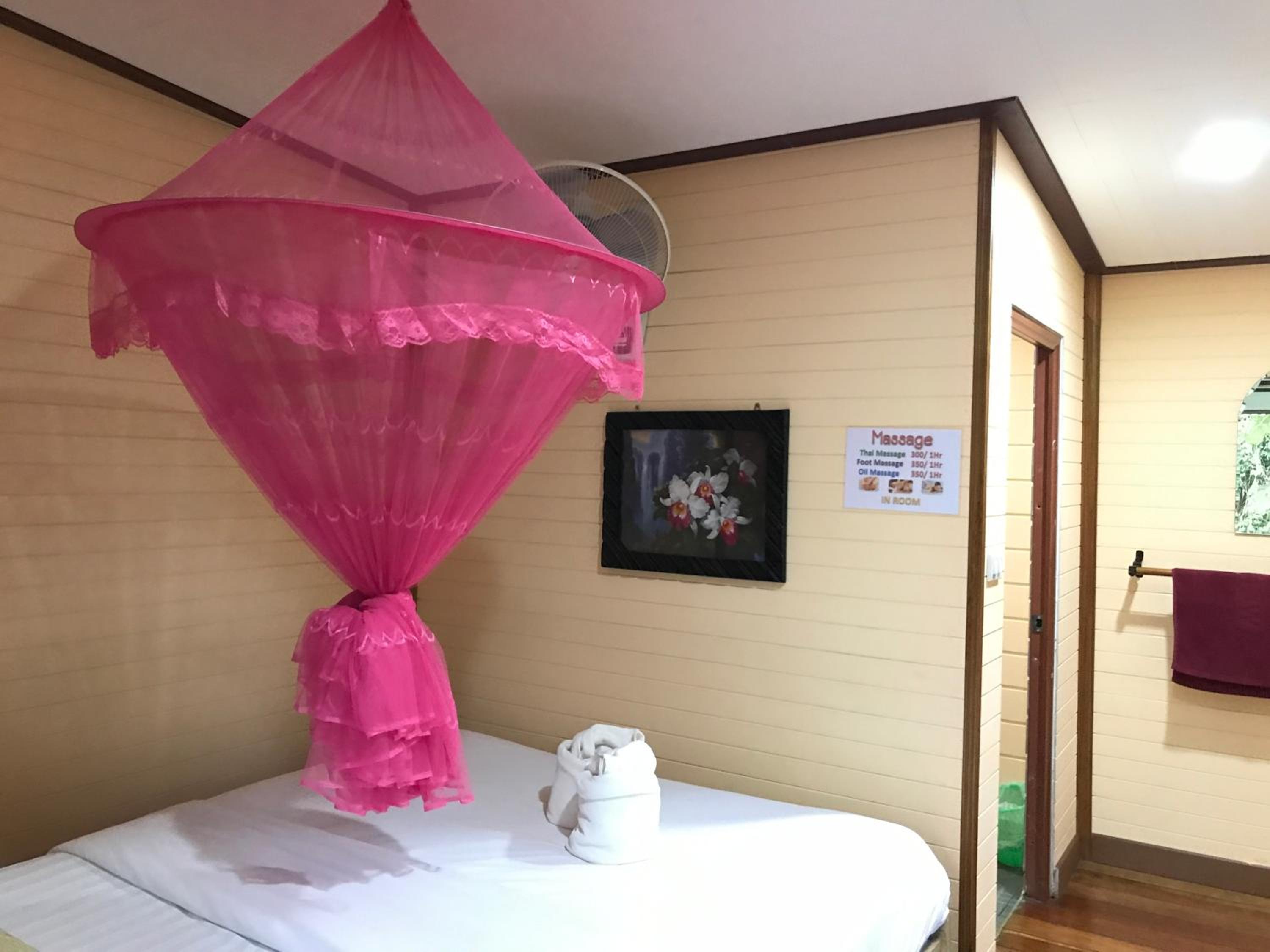 Bungalow with Air Conditioning - Photo 1