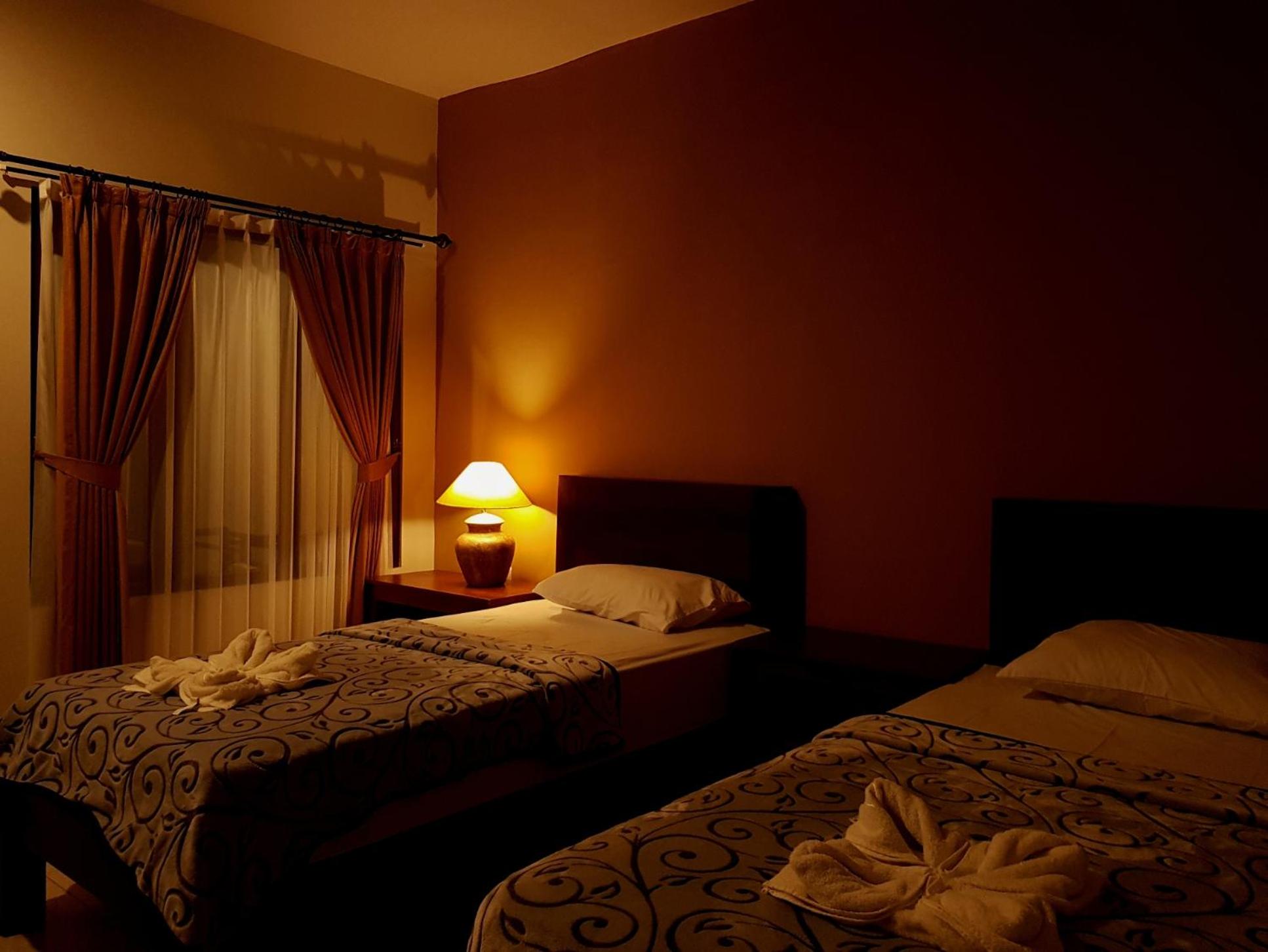 Standard Twin Room - Photo 1
