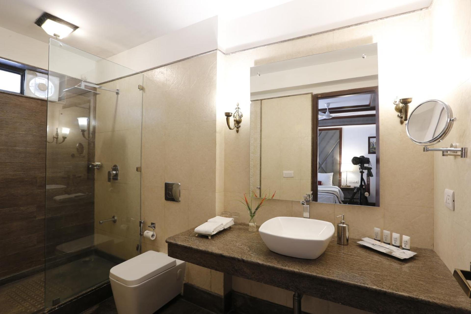 Naini Hill View Room with Evening Hi Tea, 10% discount on Food, Spa & Soft Beverages - Photo 5