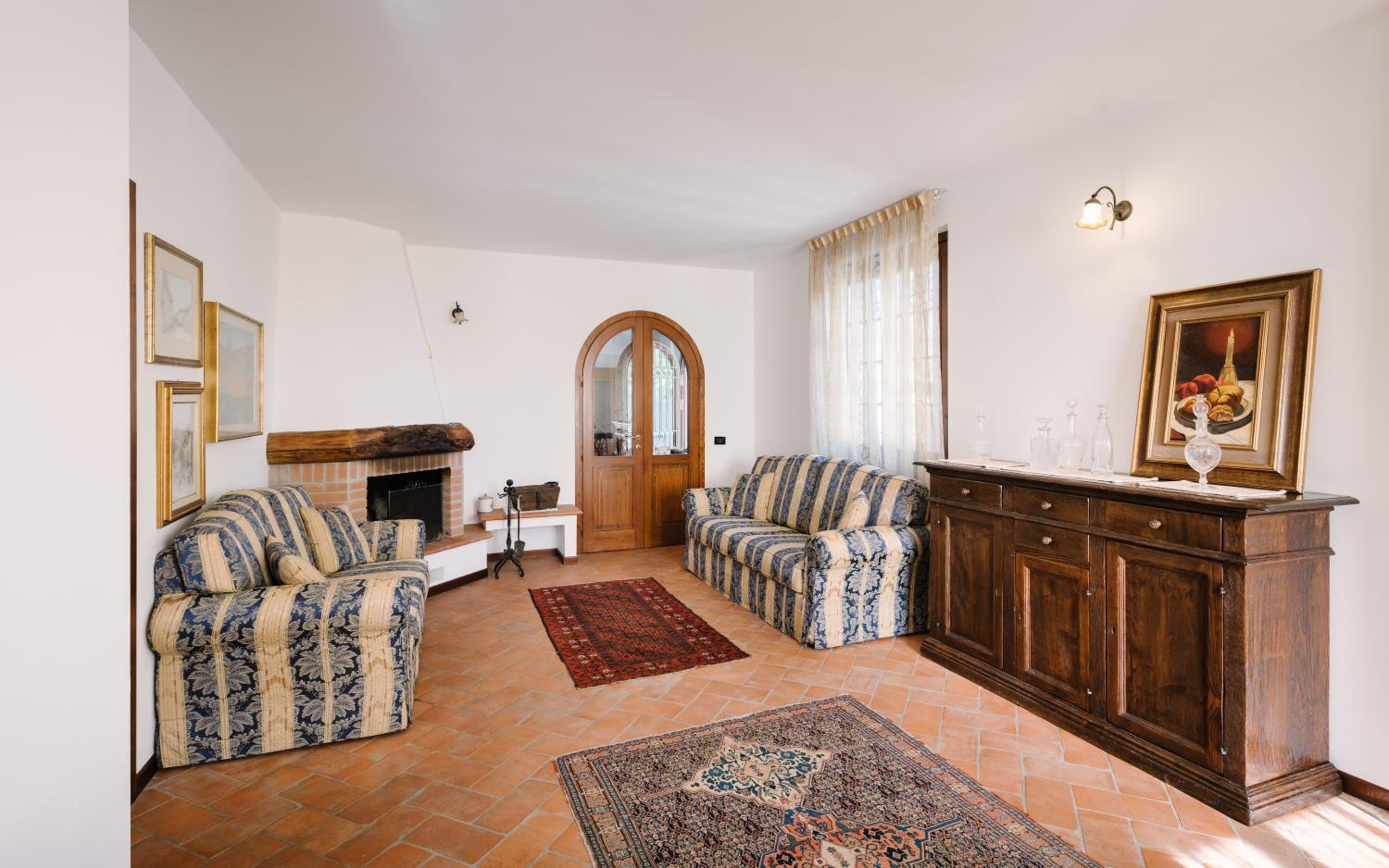 Villa photo 1