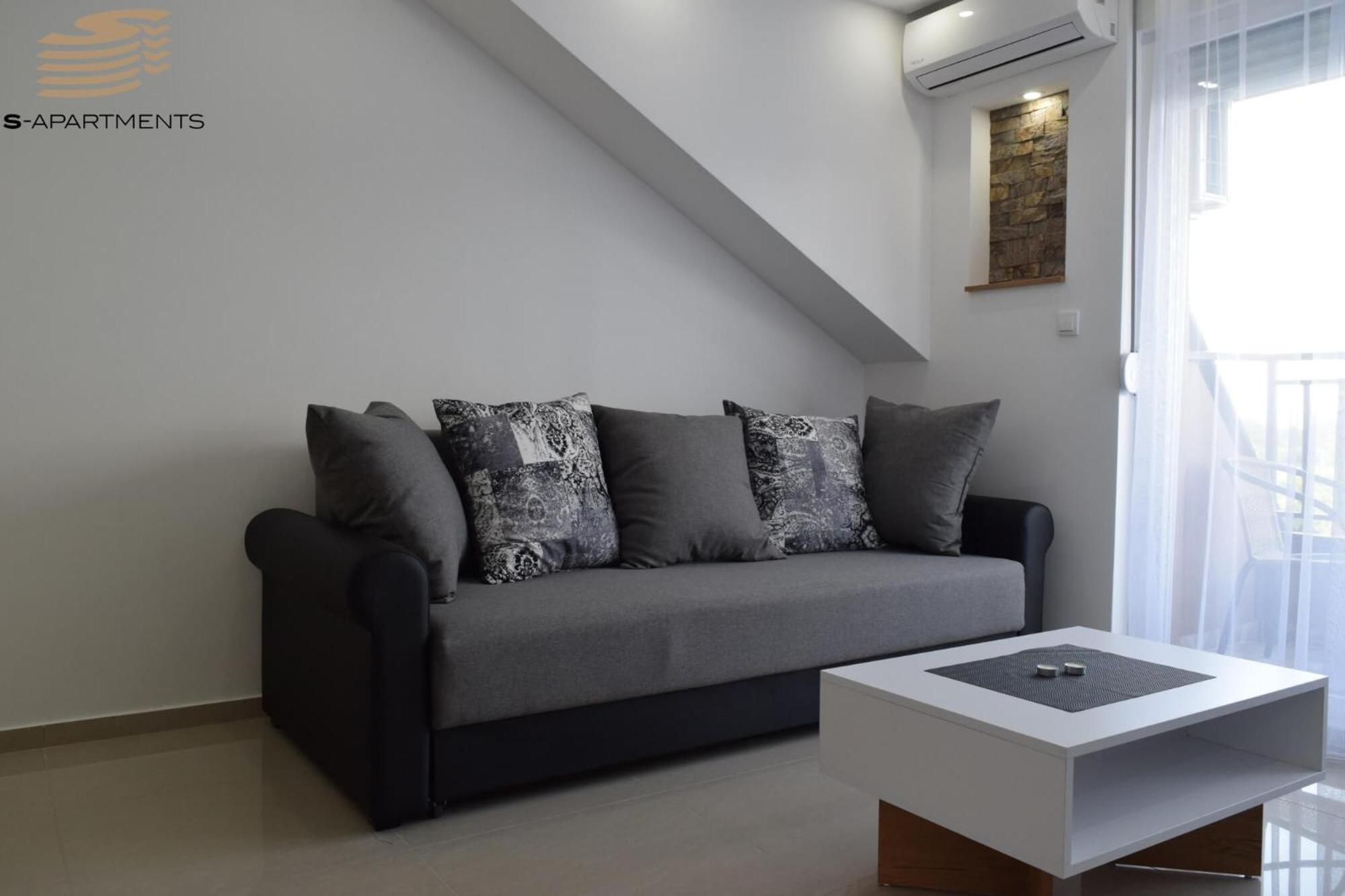 Apartment photo 3
