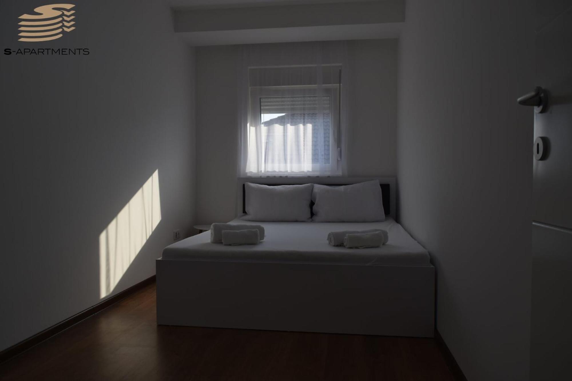 Apartment photo 2