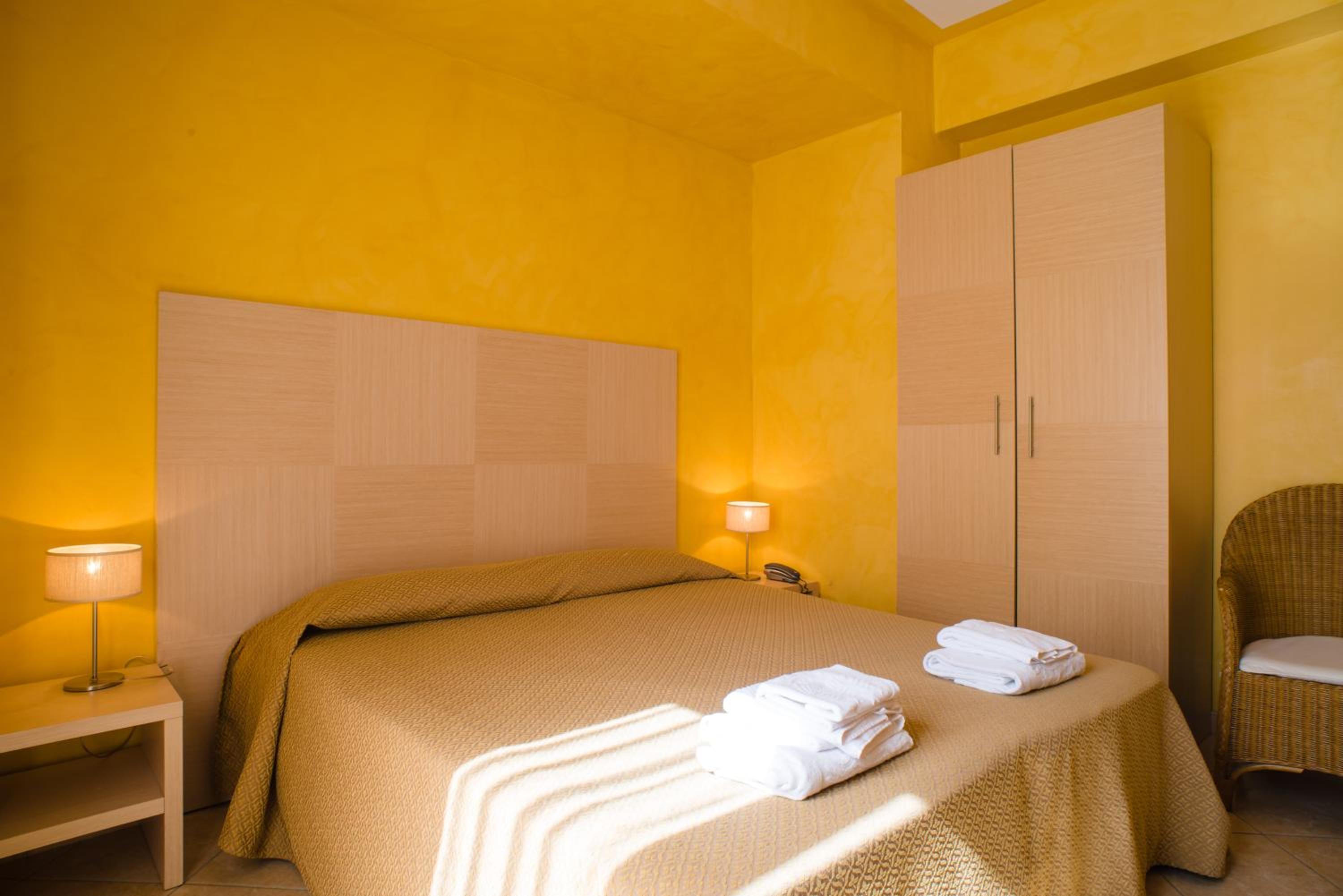 Triple Room - Photo 1
