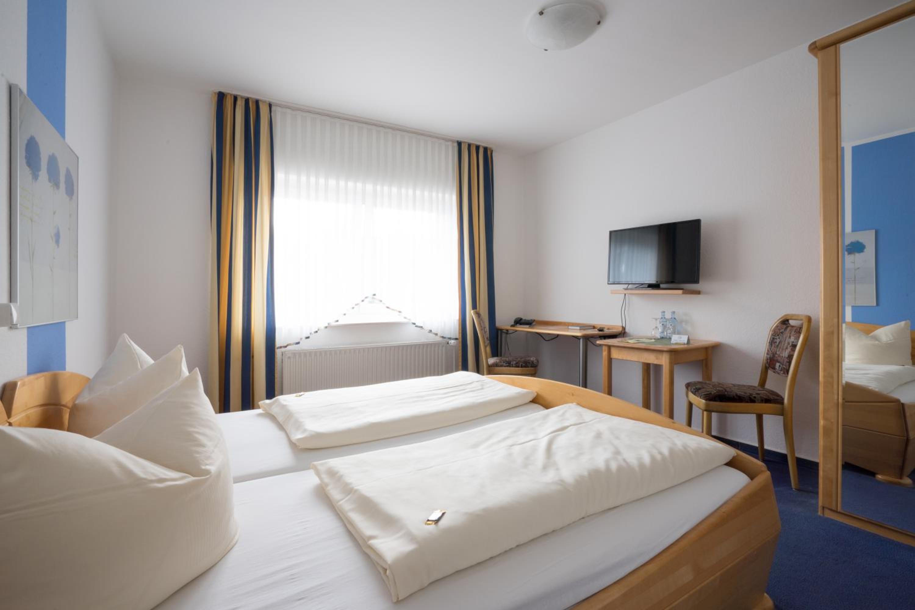 Double Room - Photo 3