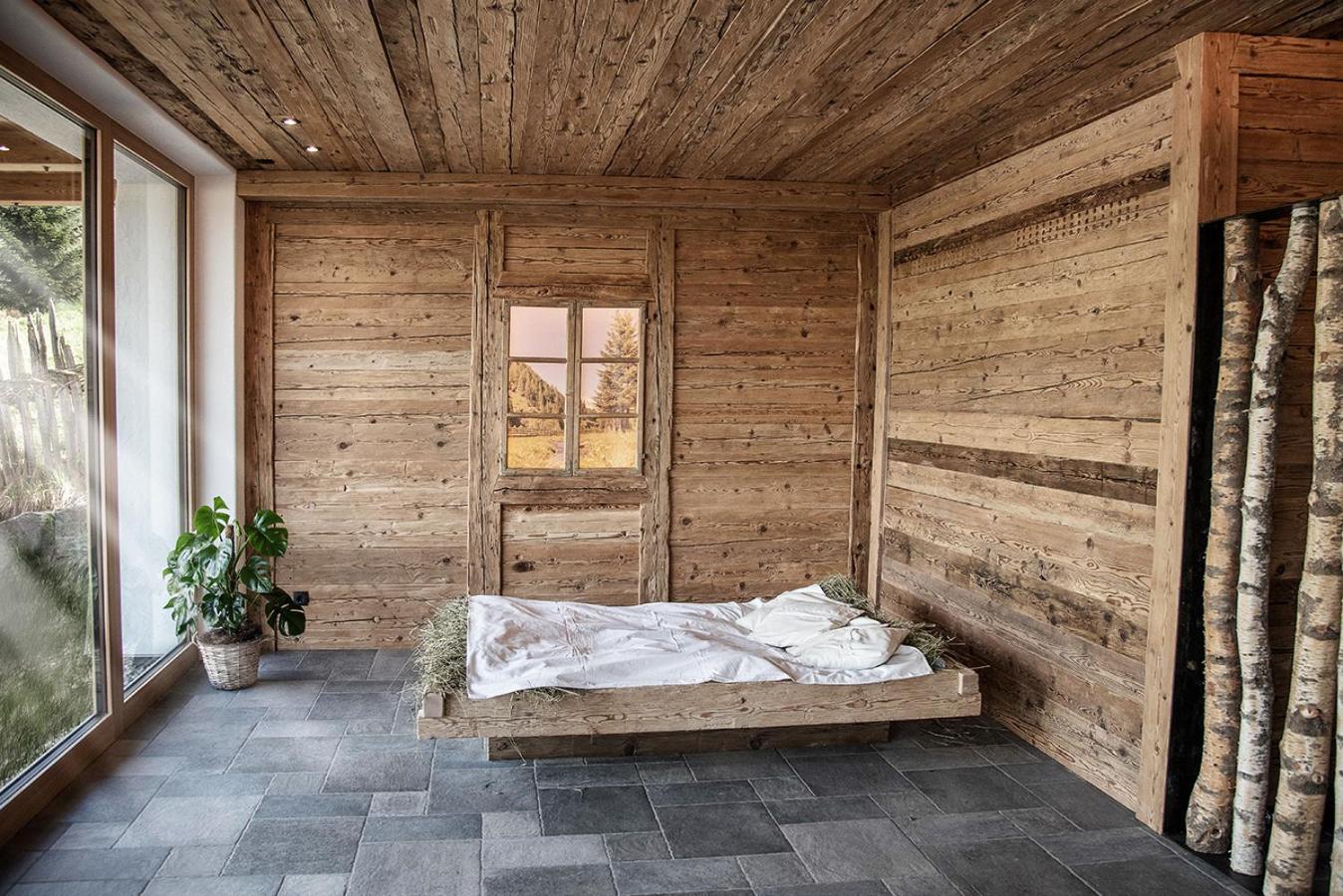 Double Room with Balcony - Photo 10