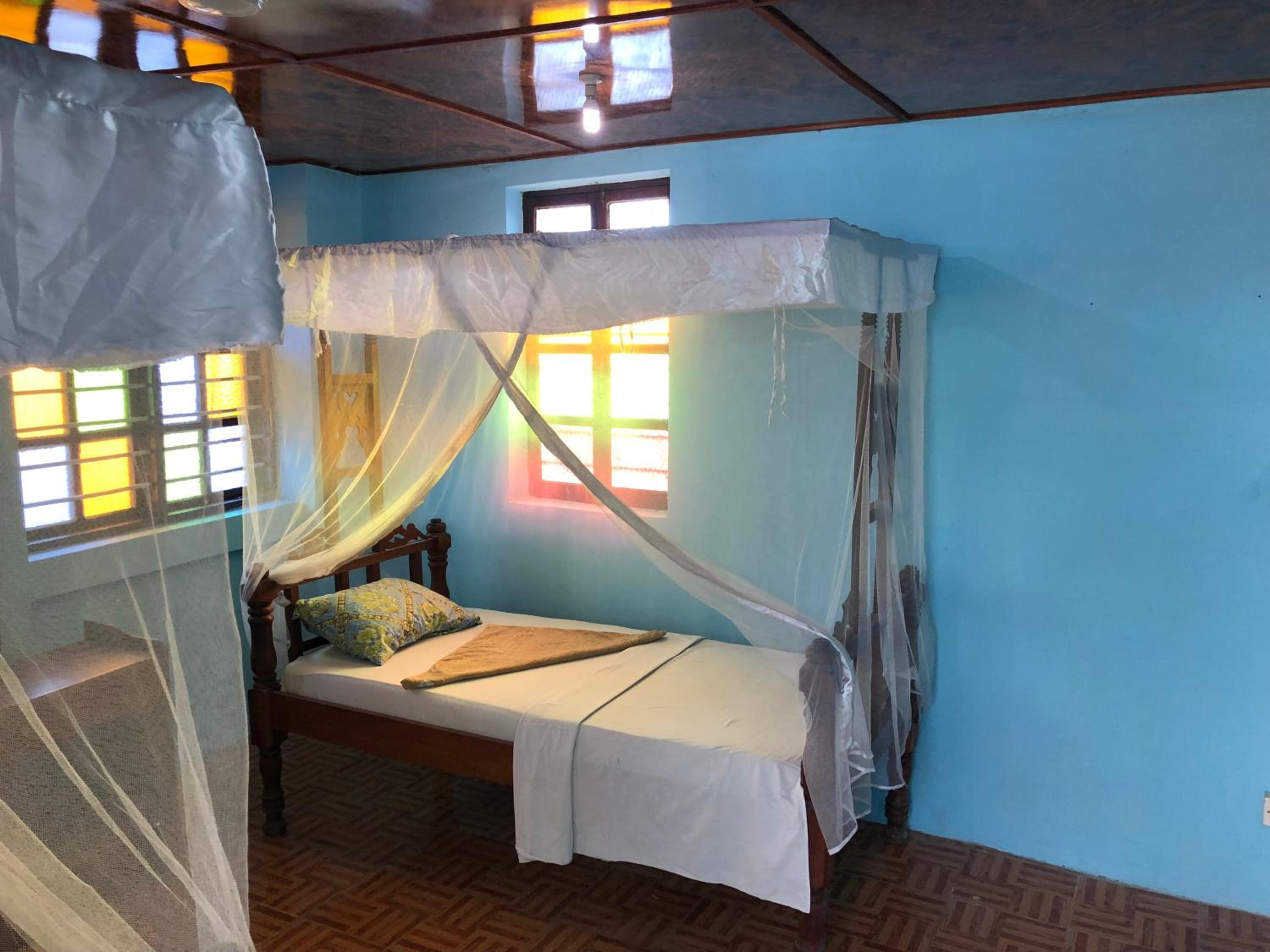 Double Room with Shared Bathroom photo 2