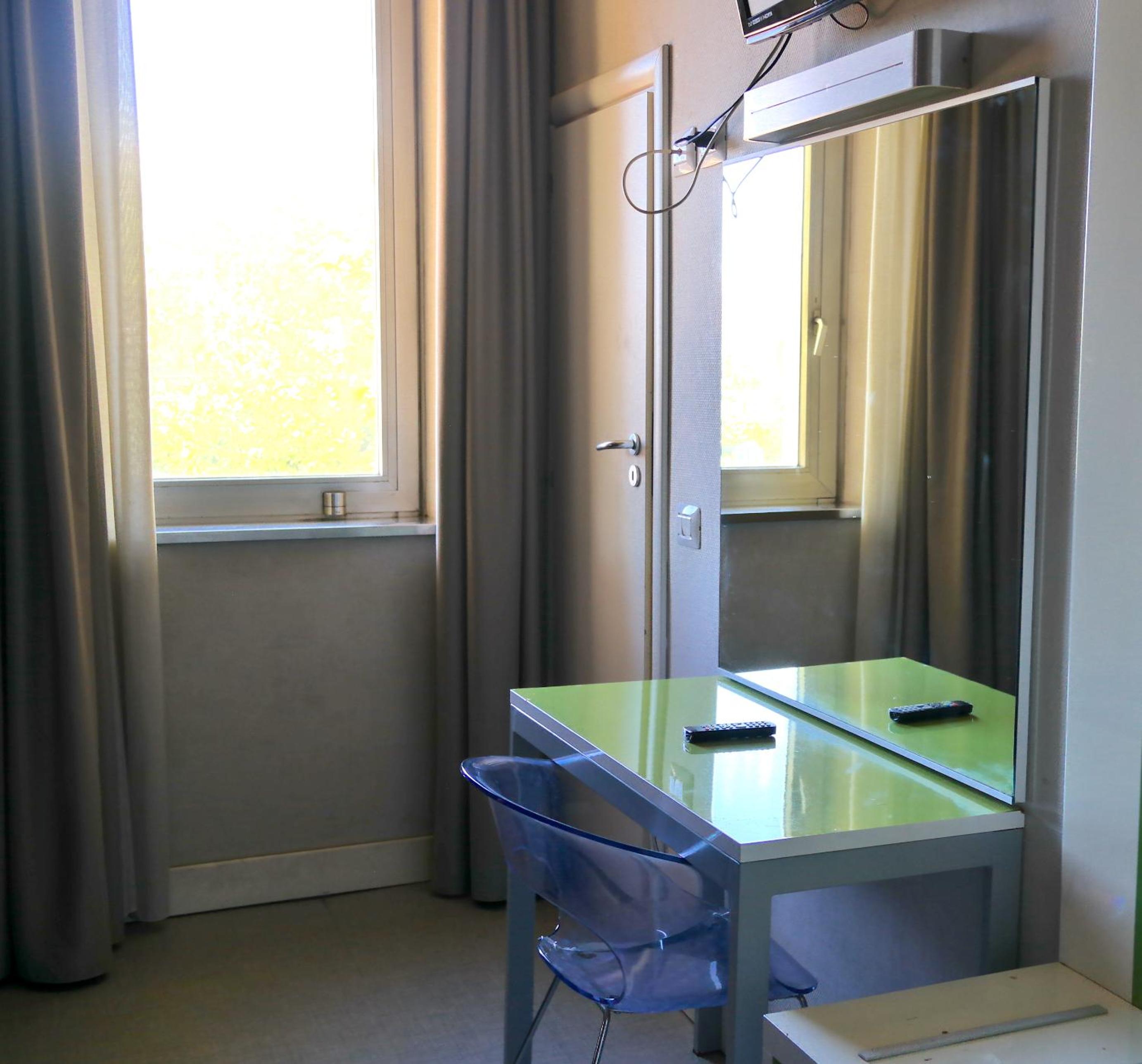 Single Room photo 3