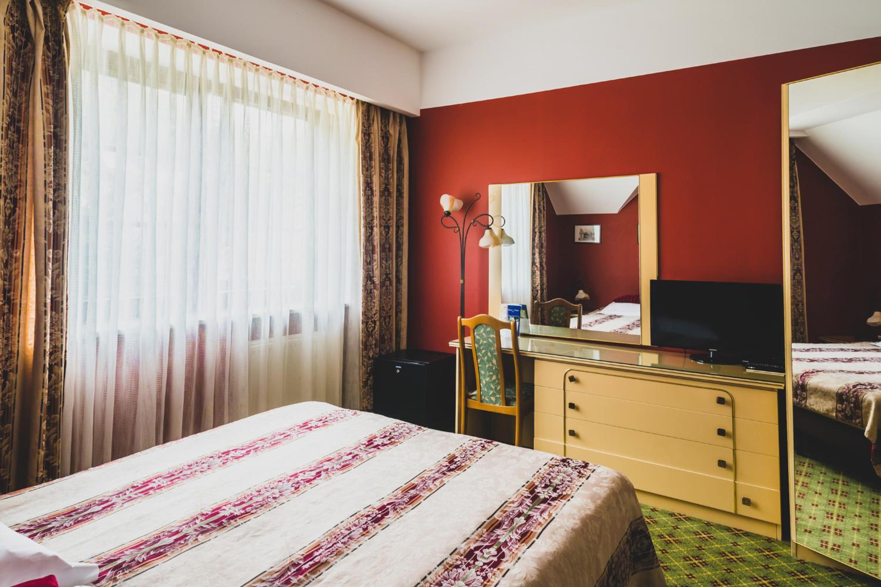 Double Room (2 Adults) photo 2